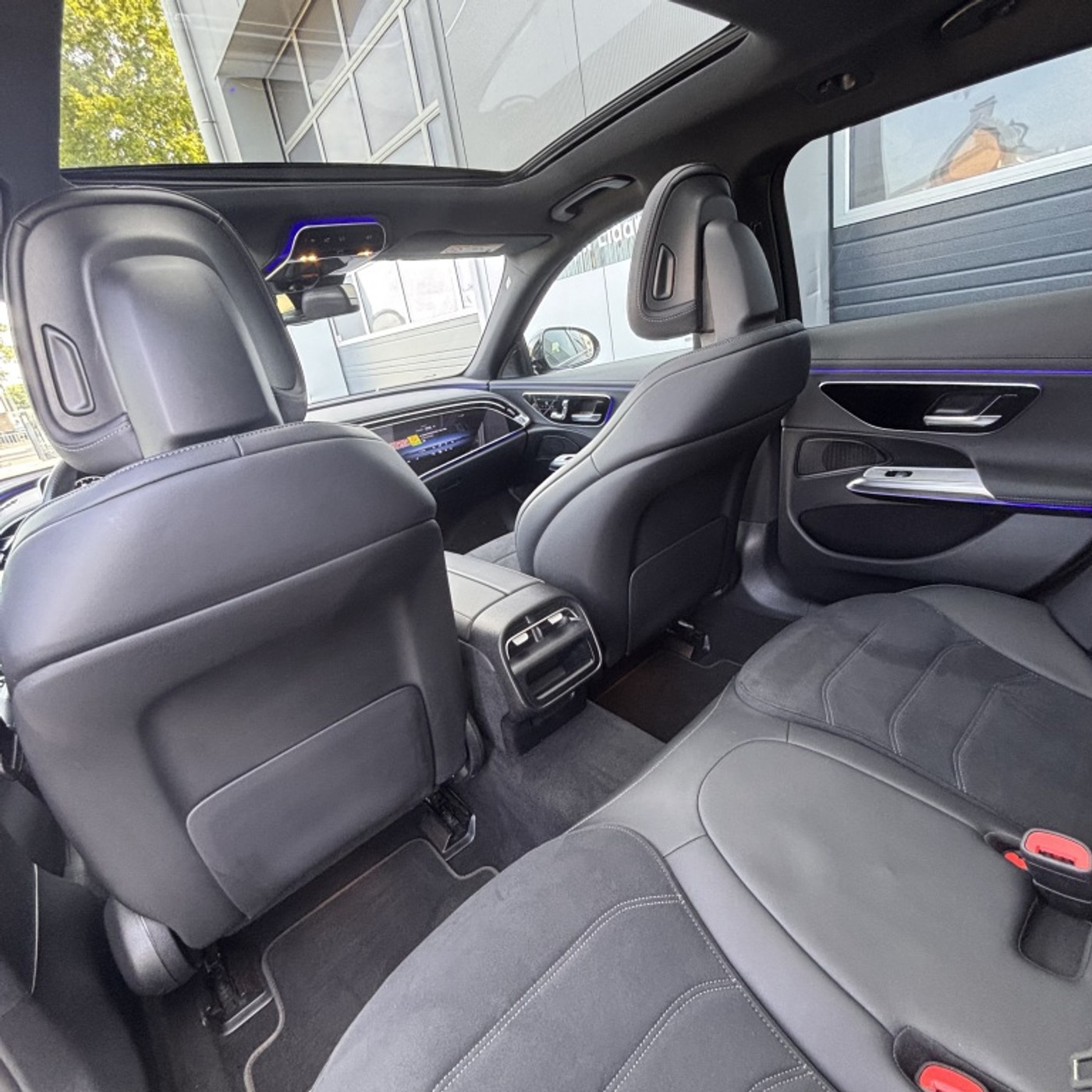 Foto van Mercedes-Benz E 300 E