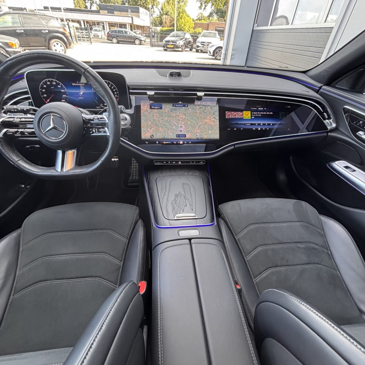 Foto van Mercedes-Benz E 300 E
