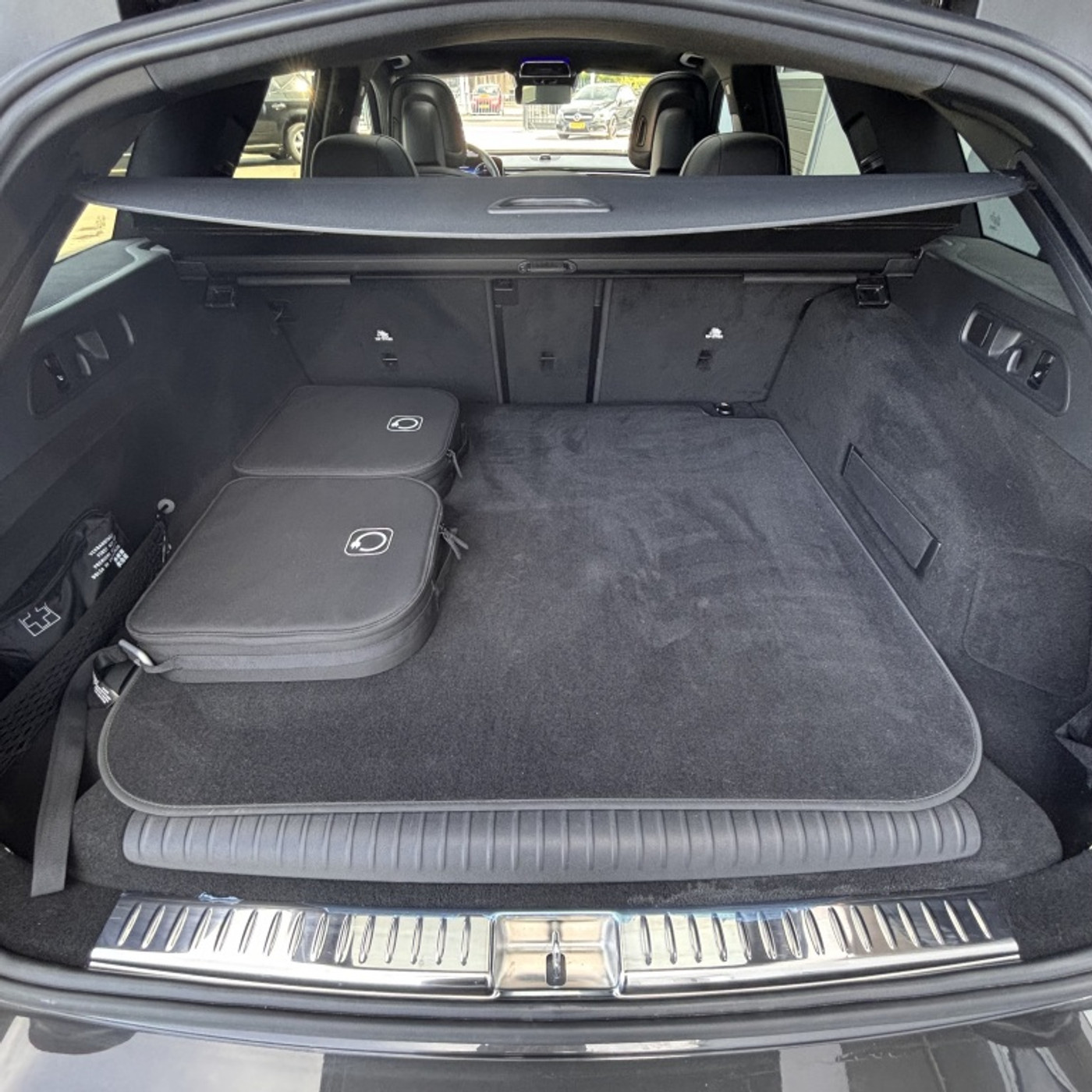 Foto van Mercedes-Benz E 300 E