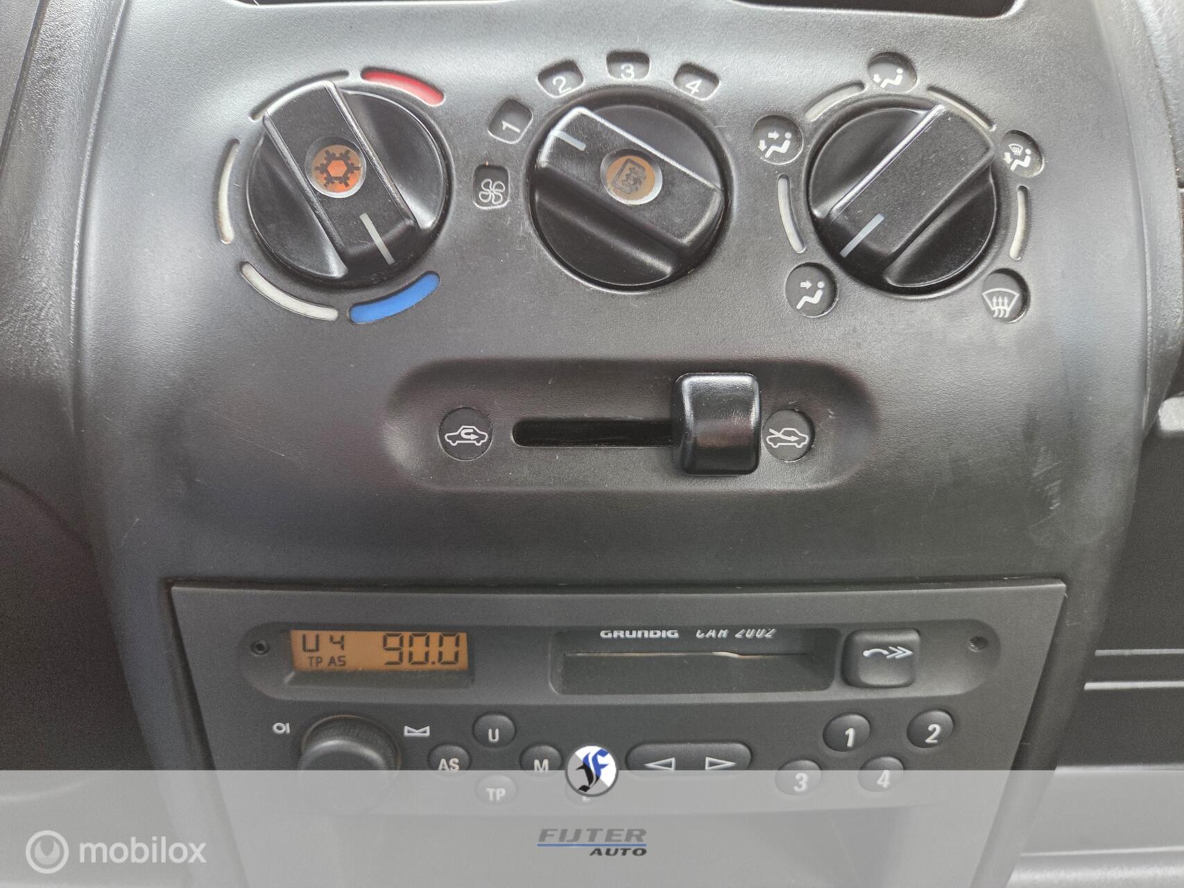 Foto van Opel Agila