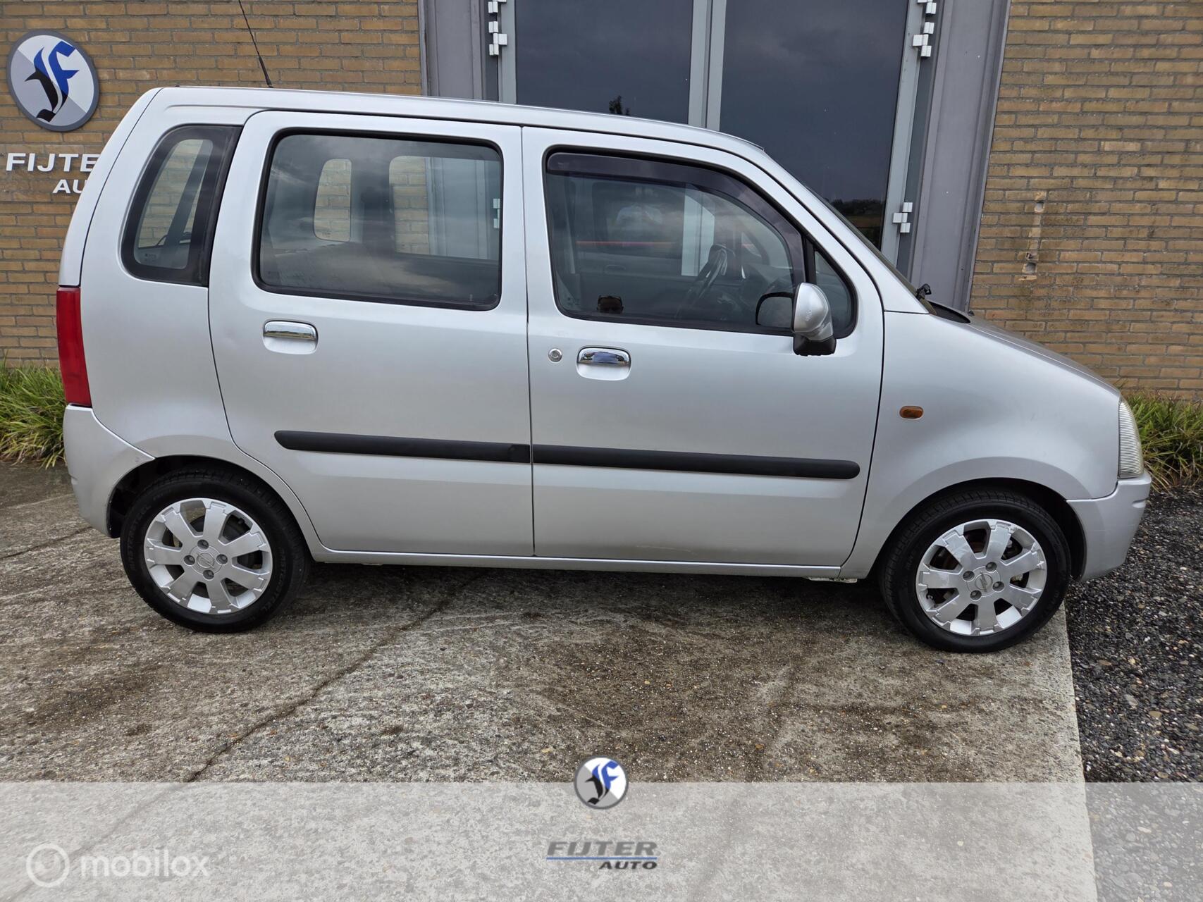 Foto van Opel Agila