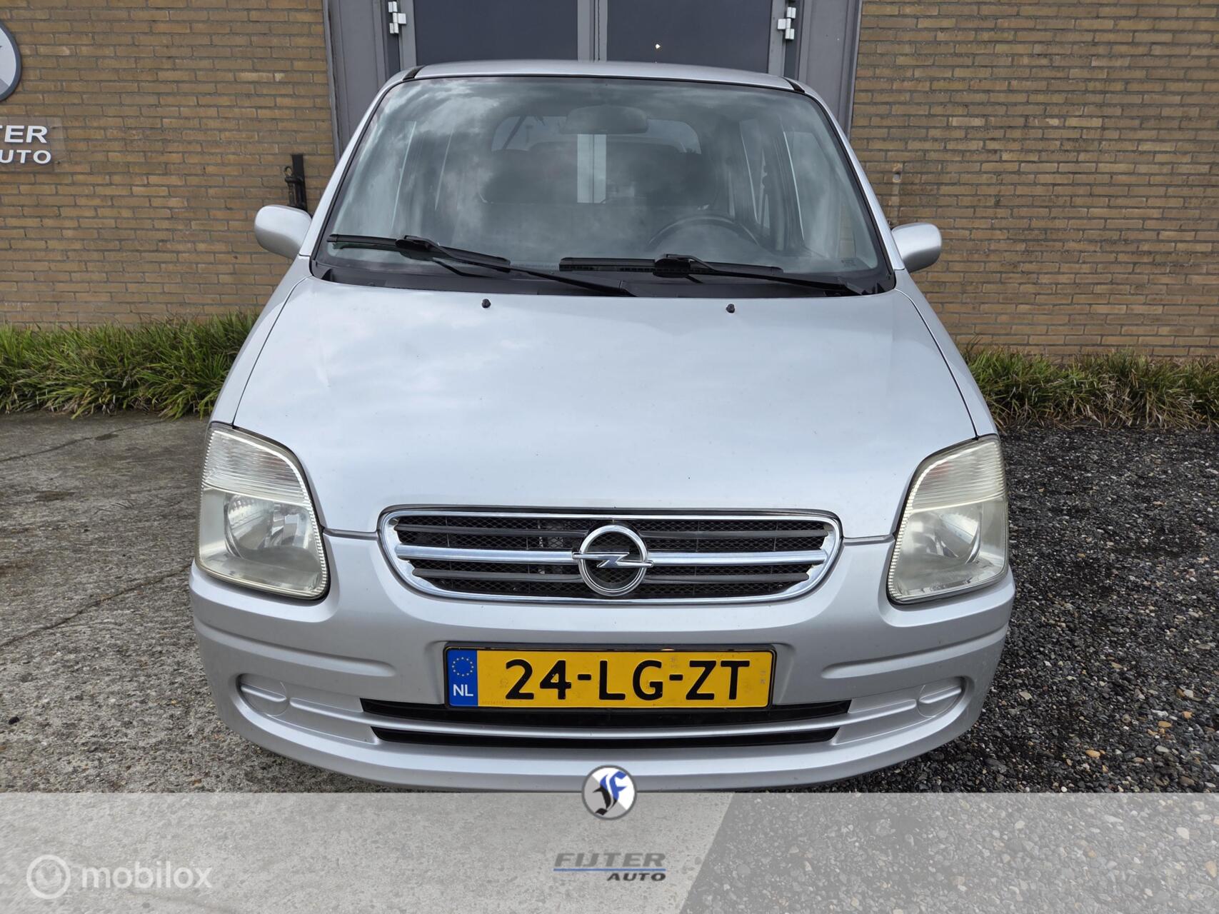 Foto van Opel Agila
