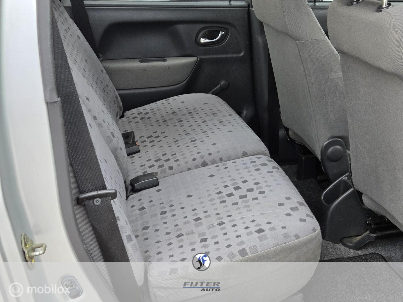 Foto van Opel Agila