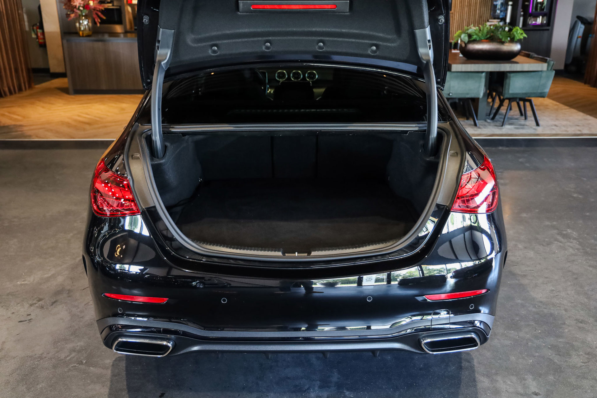 Foto van Mercedes-Benz C 300 E