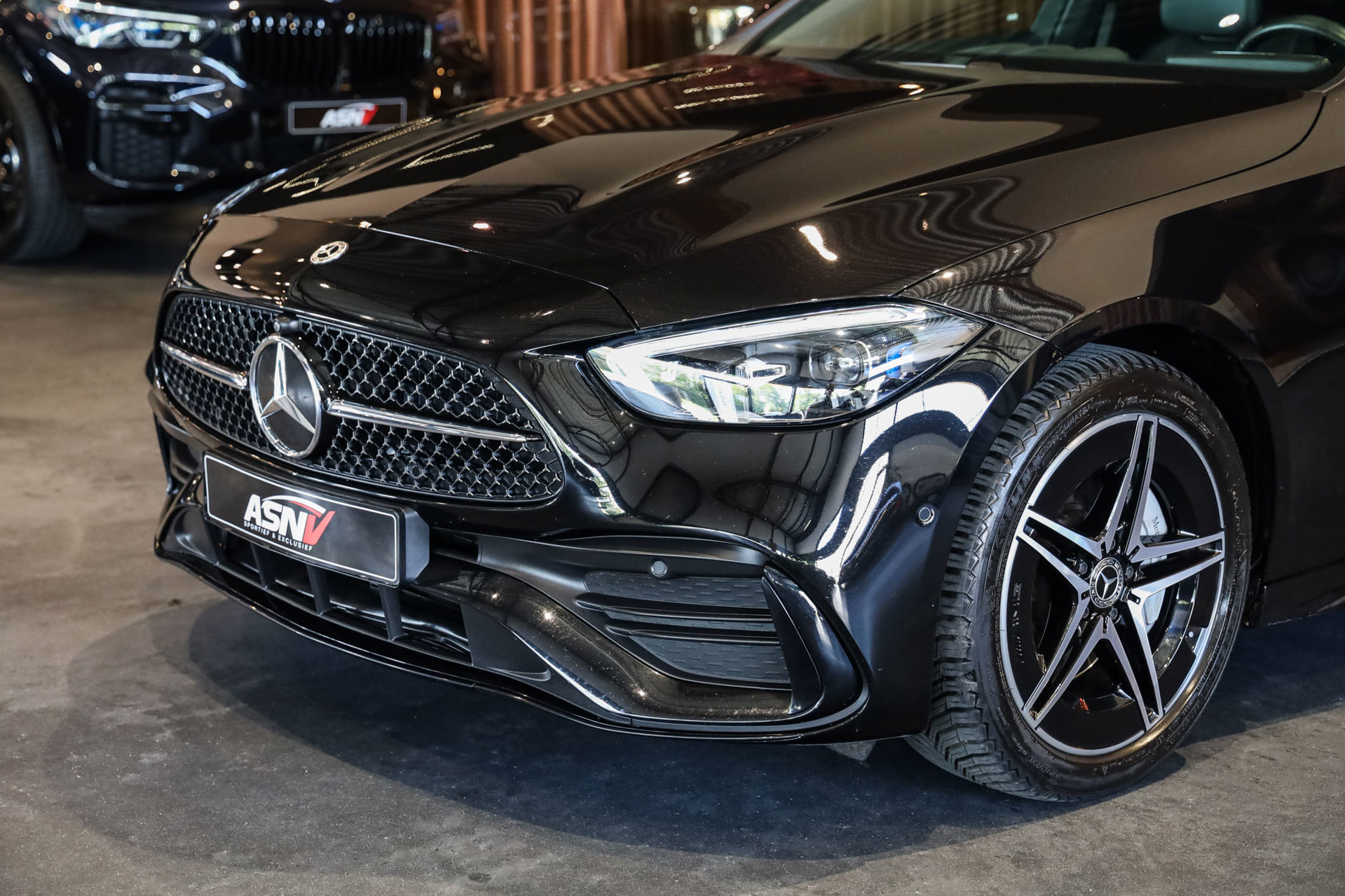 Foto van Mercedes-Benz C 300 E