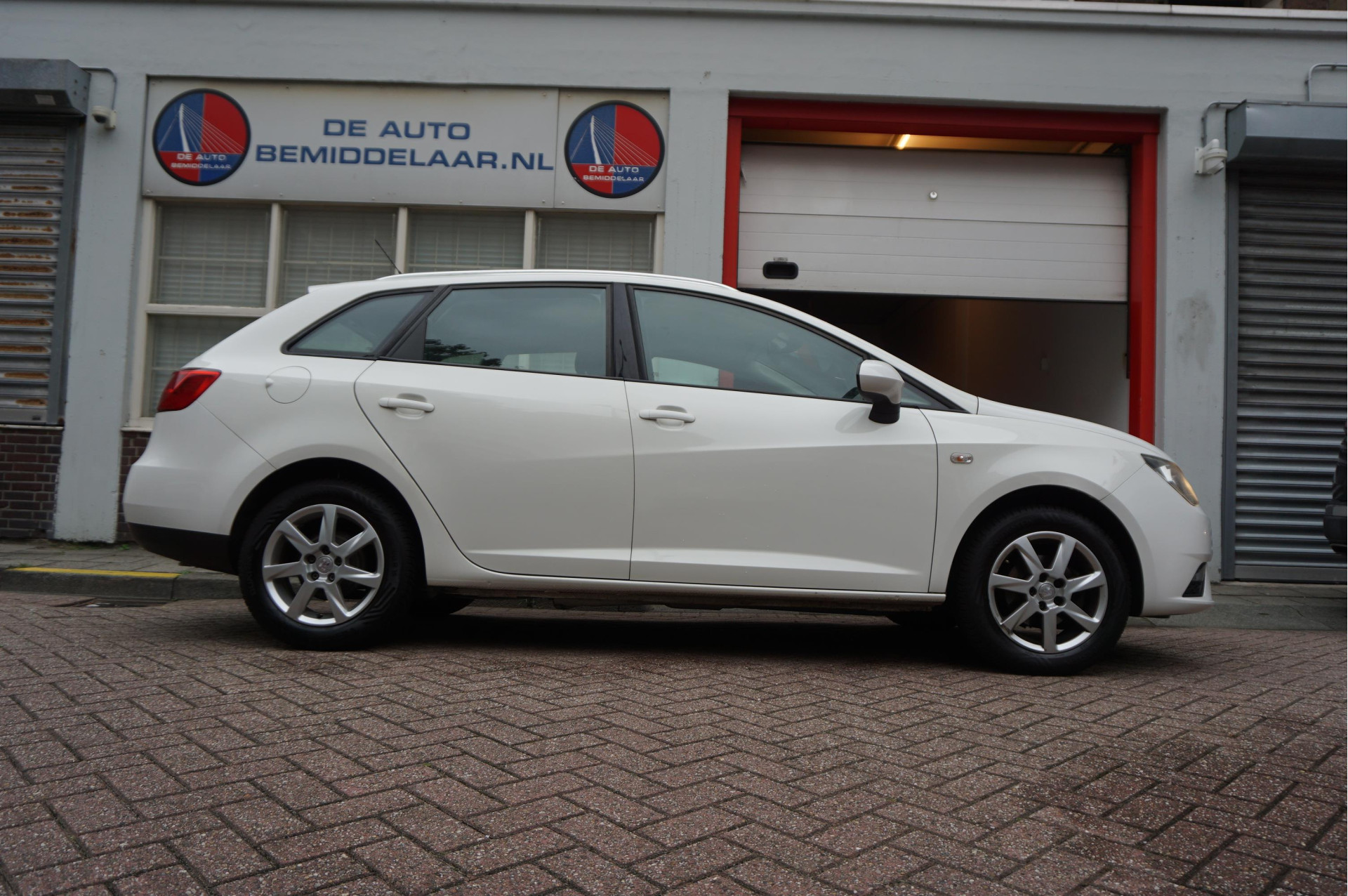Foto van Seat Ibiza ST