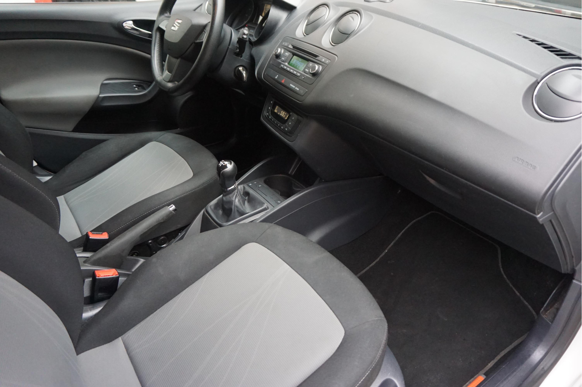 Foto van Seat Ibiza ST