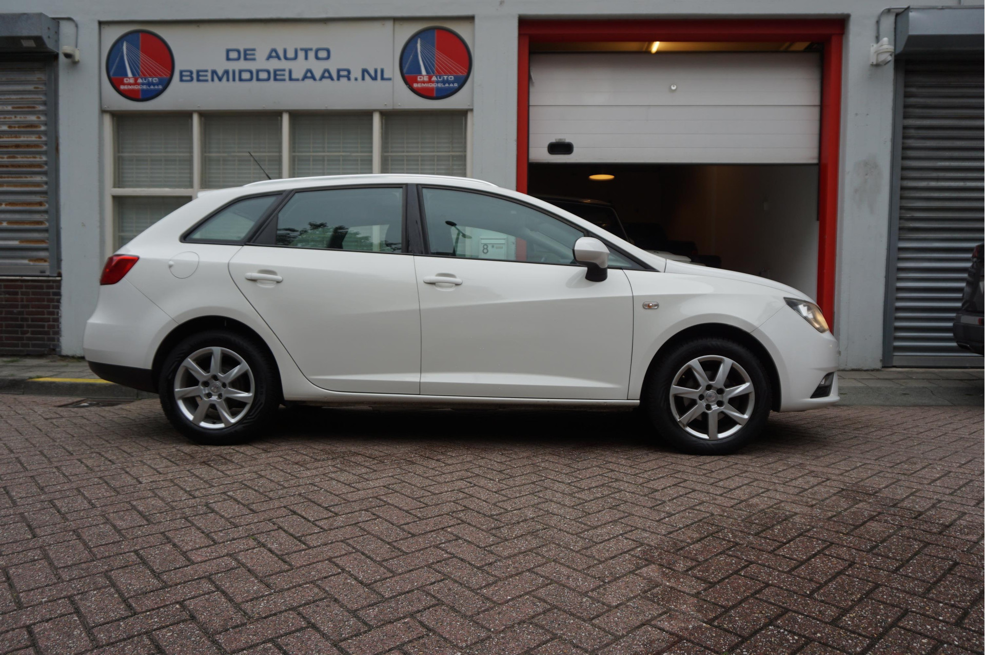 Foto van Seat Ibiza ST