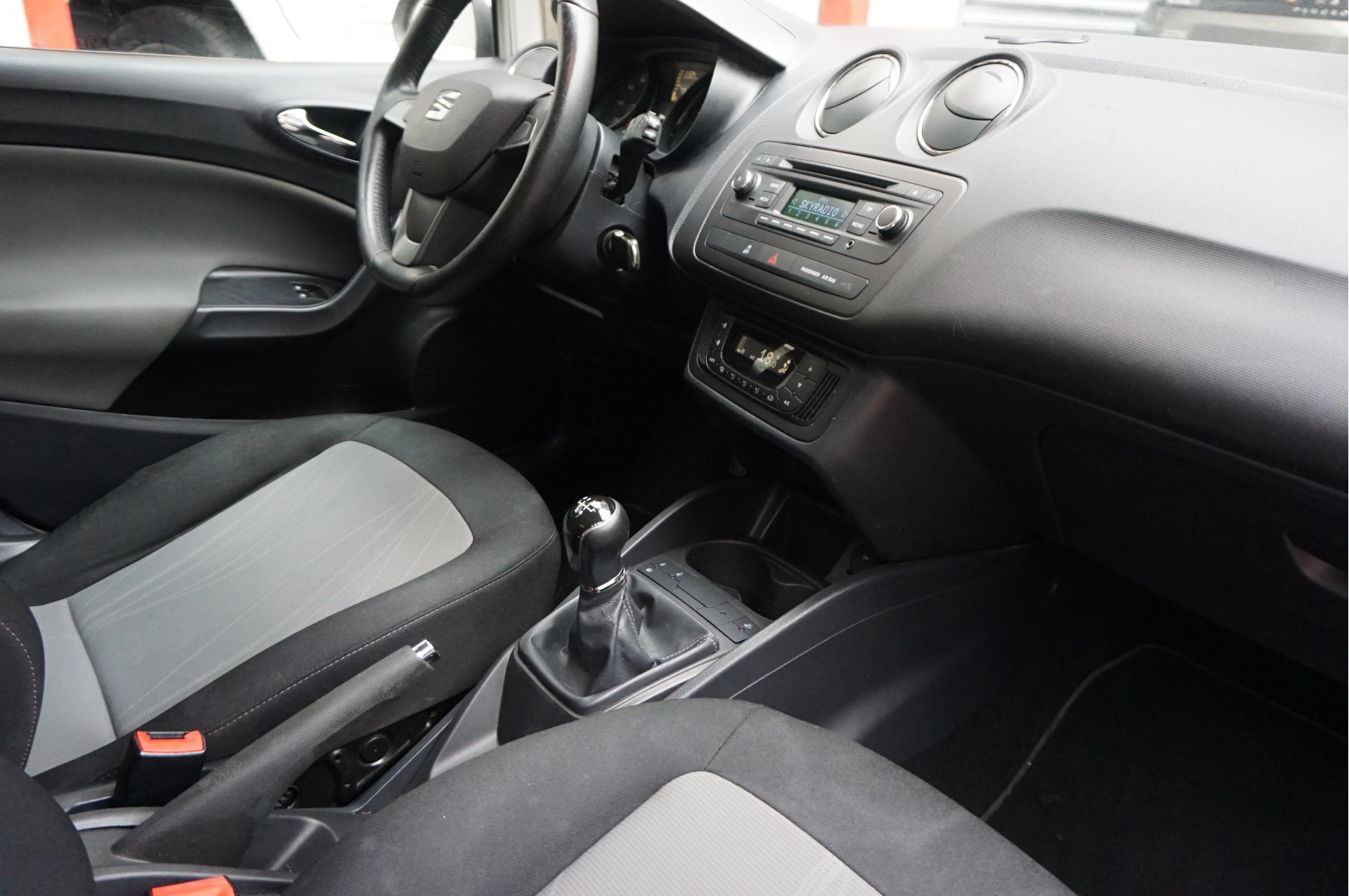 Foto van Seat Ibiza ST