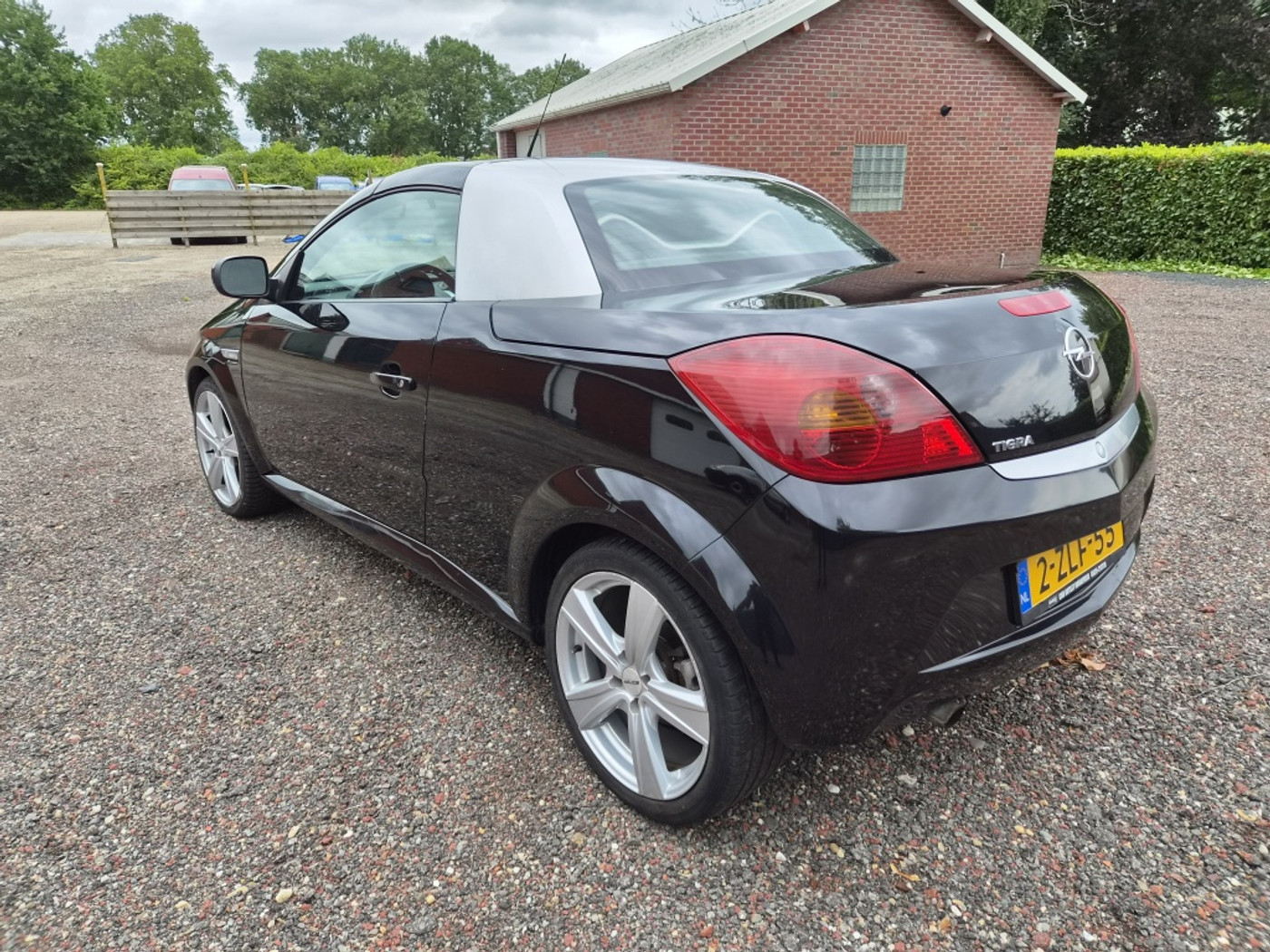 Foto van Opel Tigra