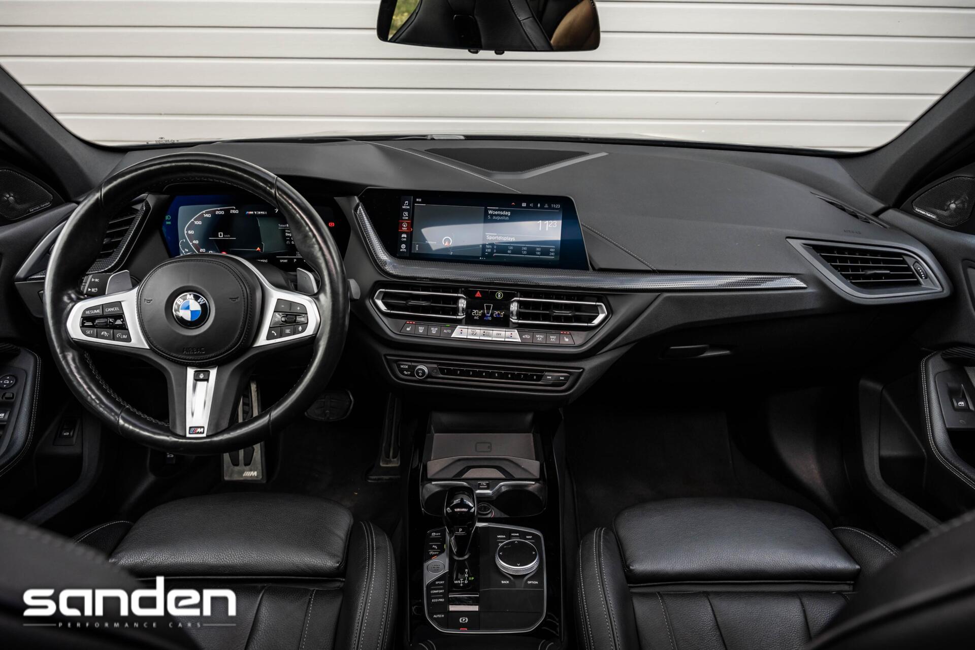 Foto van BMW M135i xDrive