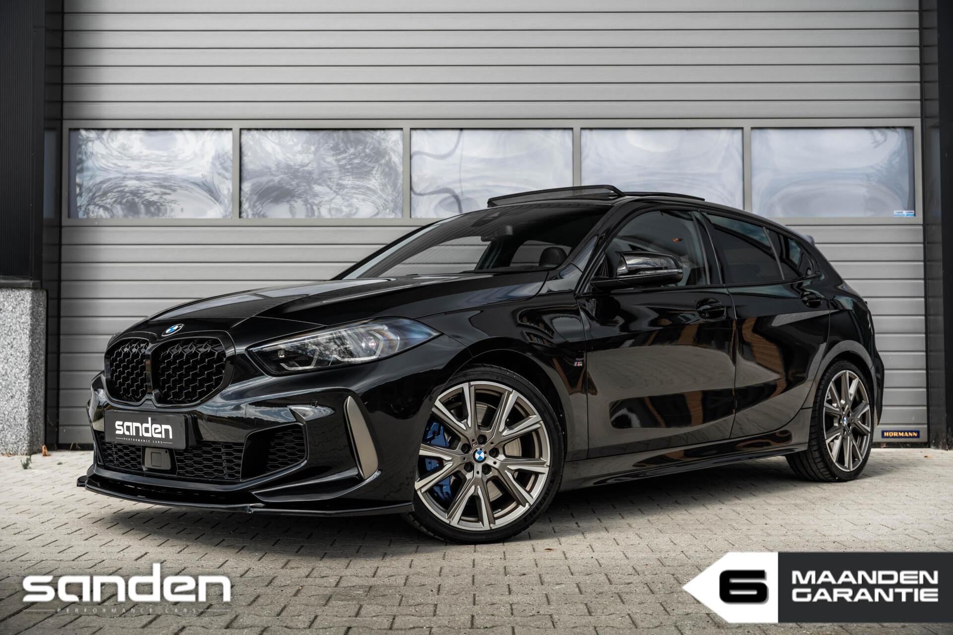 BMW M135i xDrive M135i xDrive M Sport|Pano|H/K|Sportstoel|HUD|LED 2020 - voorkant