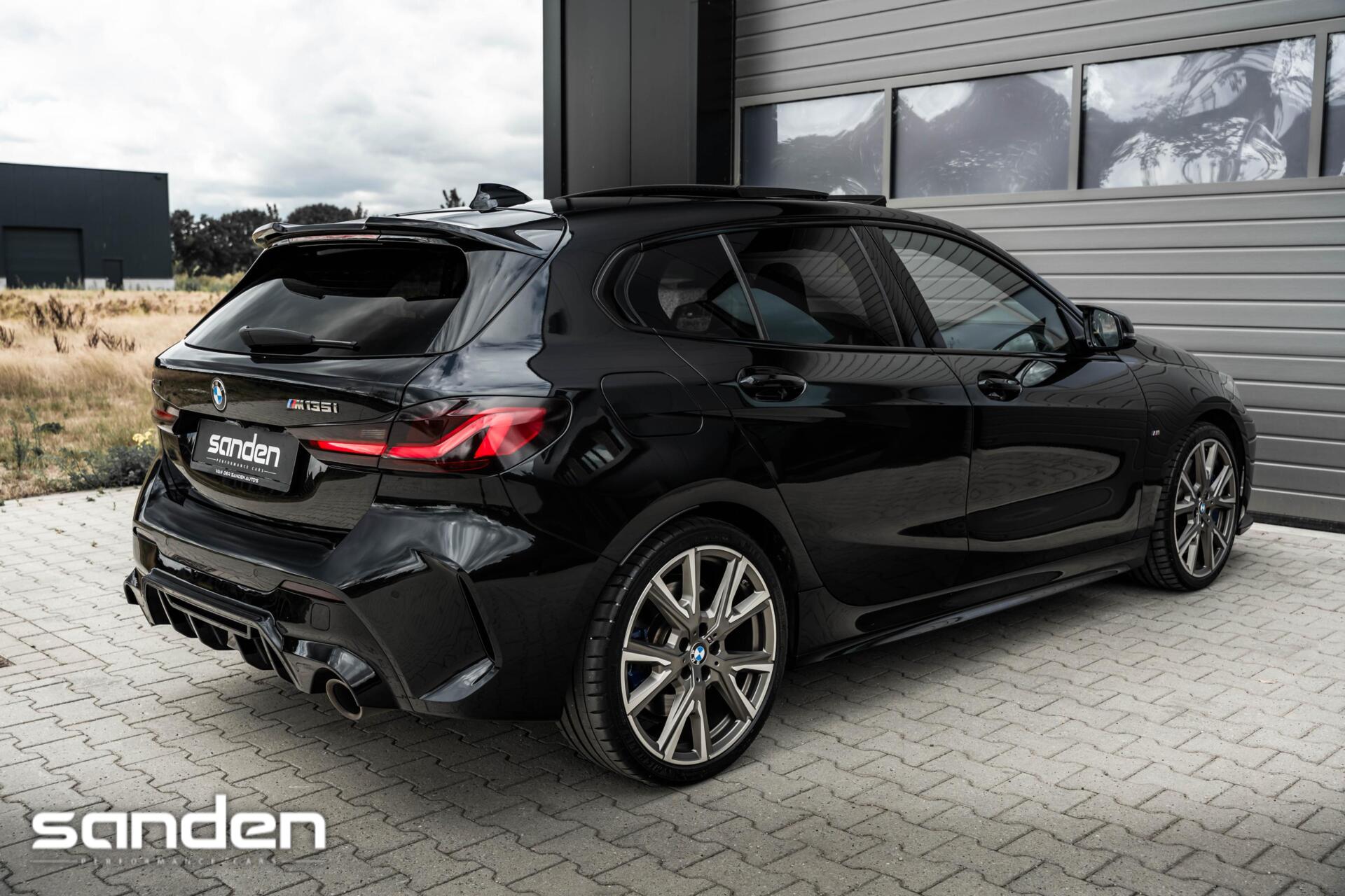 Foto van BMW M135i xDrive