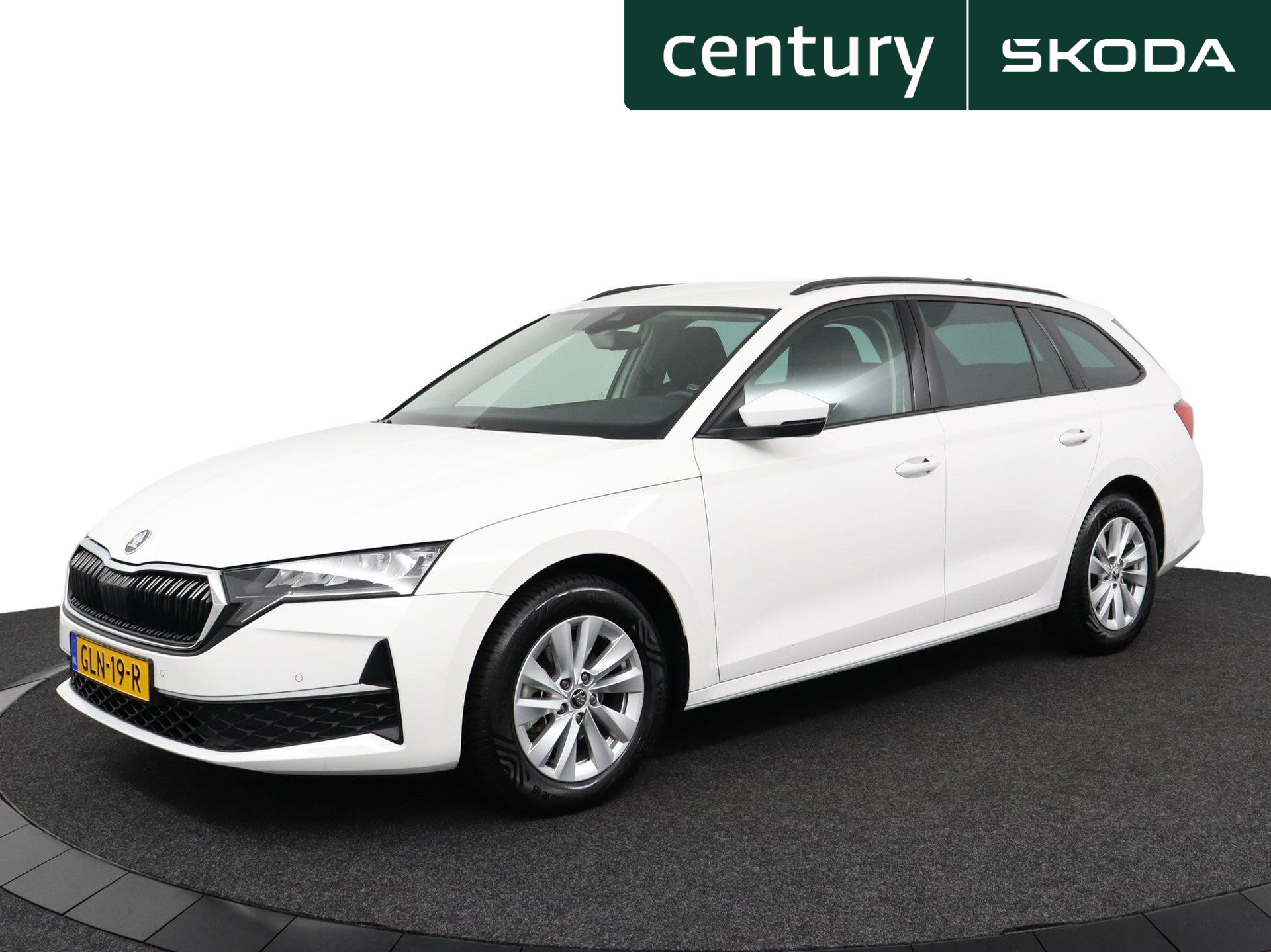 Skoda Octavia 1.5 TSI 115Pk 2024 - voorkant
