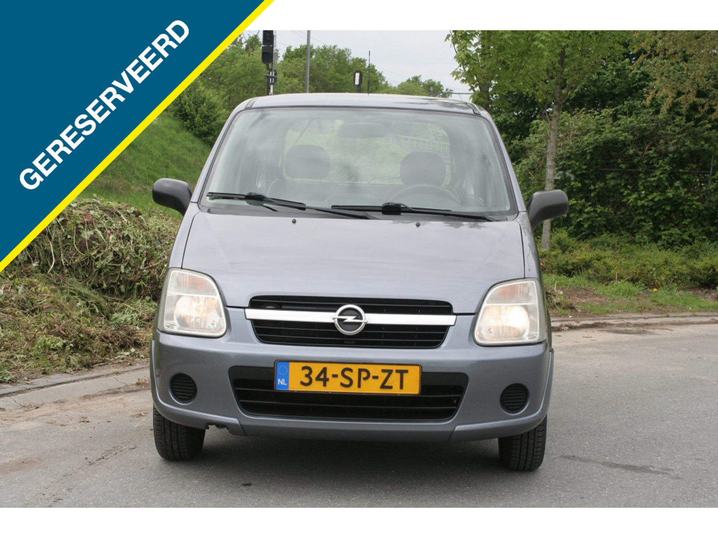 Opel Agila 1.2-16V Essentia 2006 - voorkant