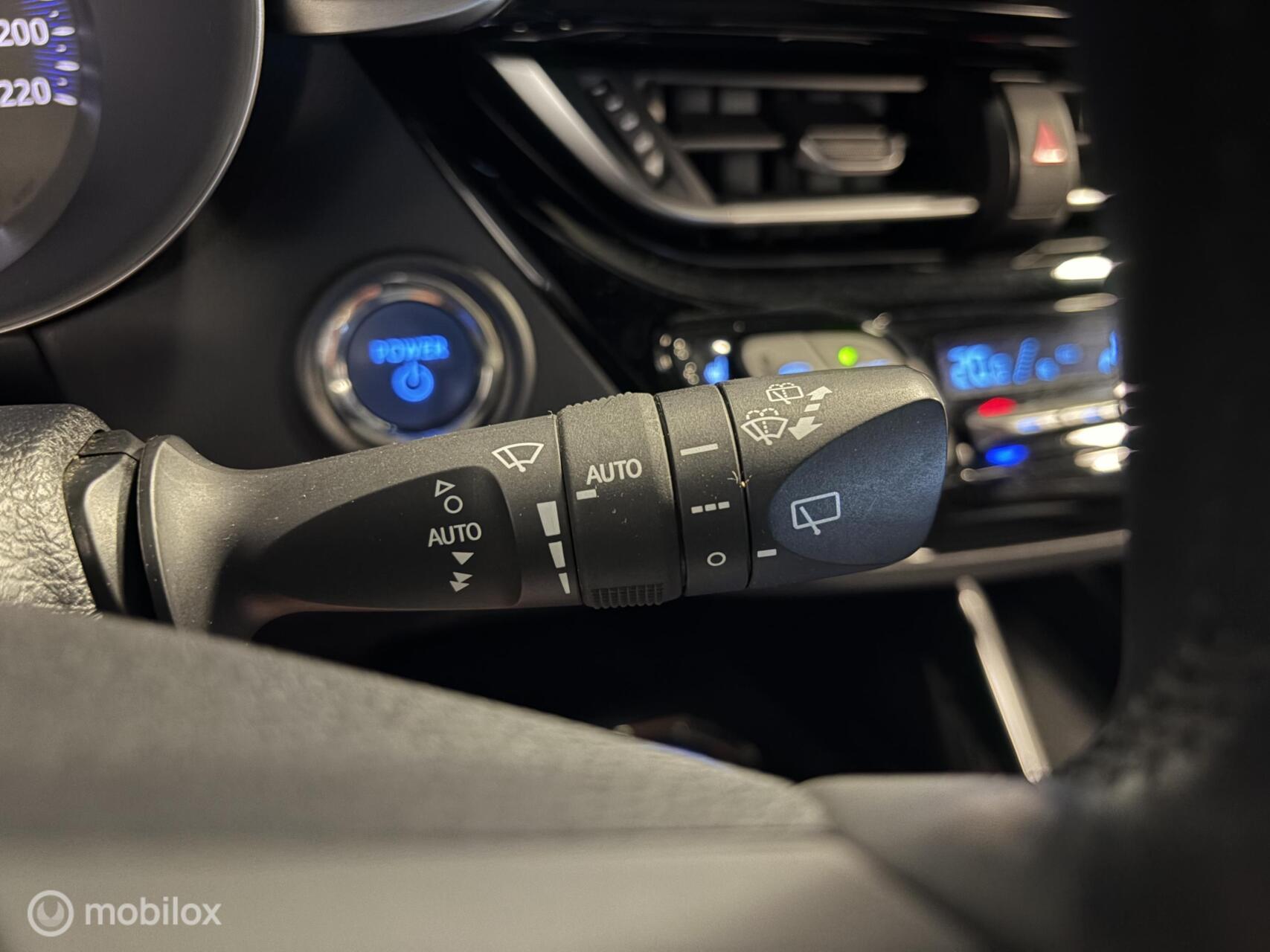 Foto van Toyota Toyota C-hr