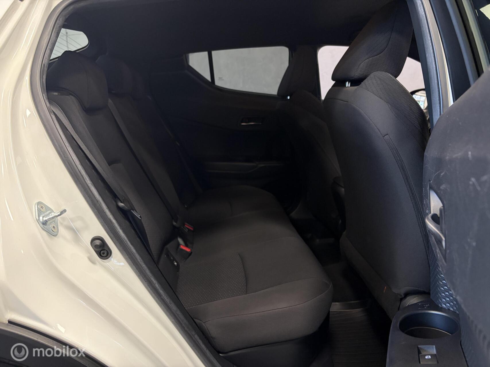 Foto van Toyota Toyota C-hr
