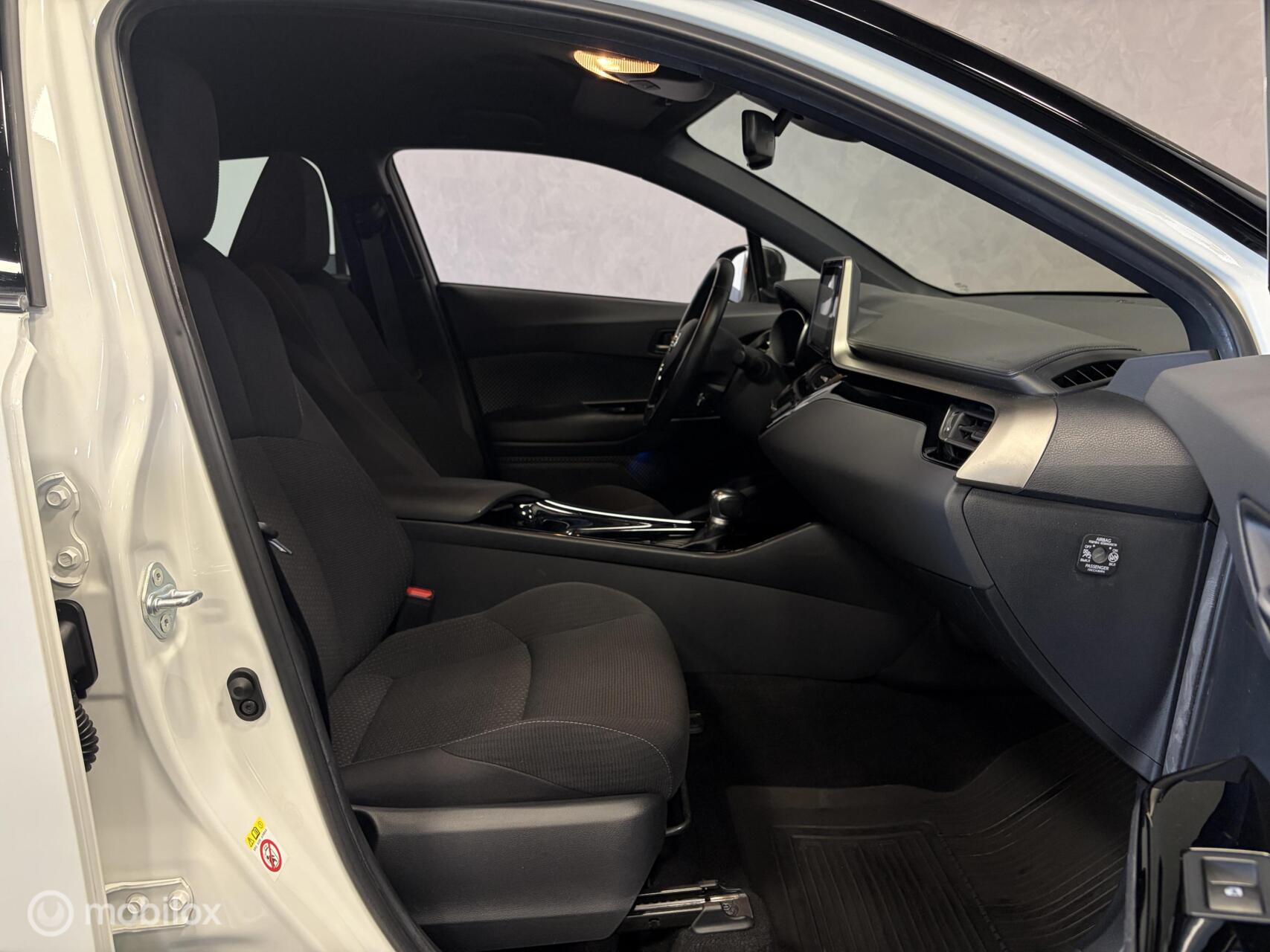 Foto van Toyota Toyota C-hr