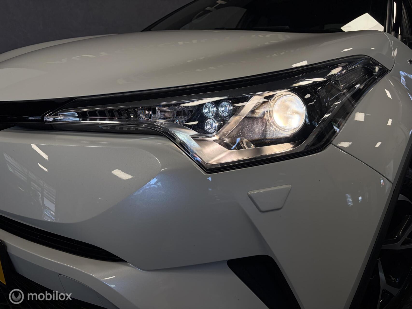 Foto van Toyota Toyota C-hr