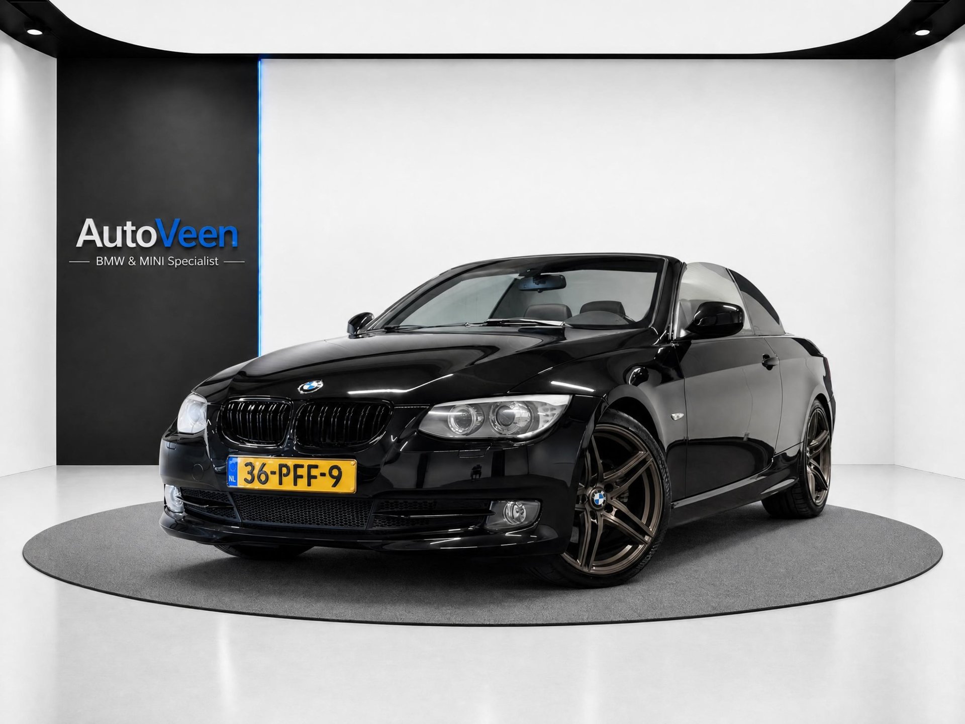BMW 3-serie Cabrio 330i High Executive 2011 - voorkant