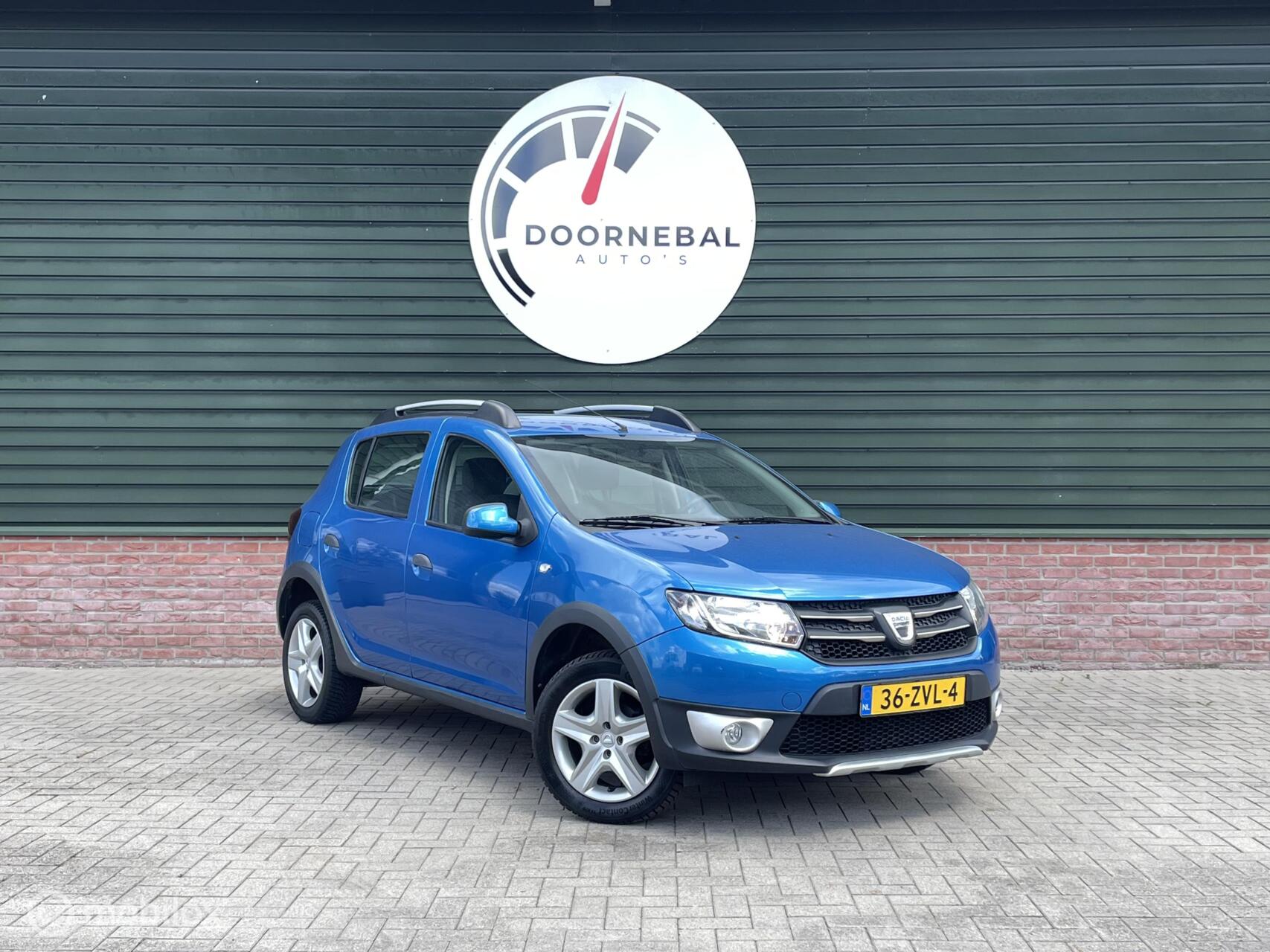 Dacia Sandero 0.9 TCe Stepway Lauréate / GAVE KLEUR / AIRCO! 2013 - voorkant