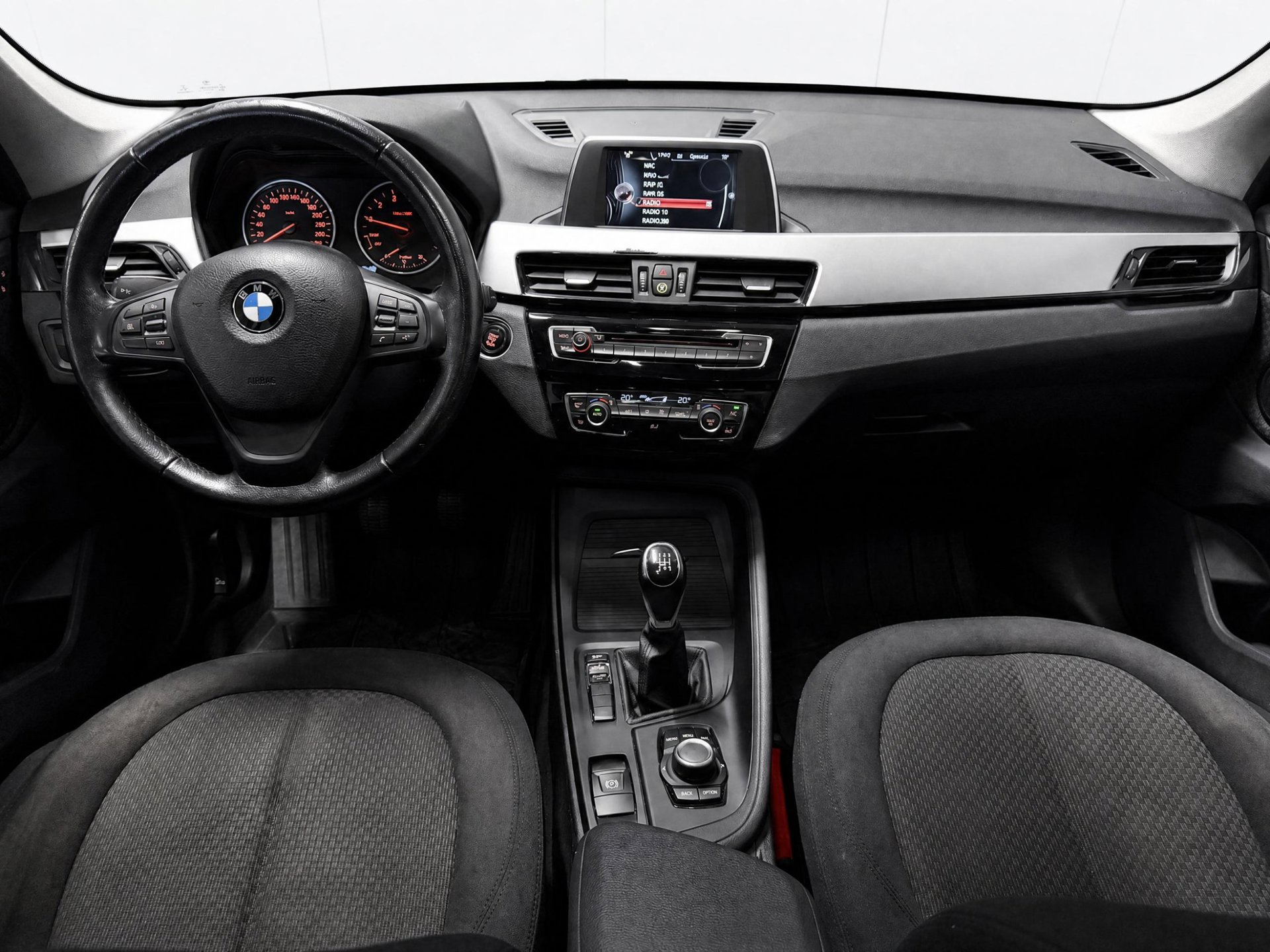 Foto van BMW X1 Sdrive18i