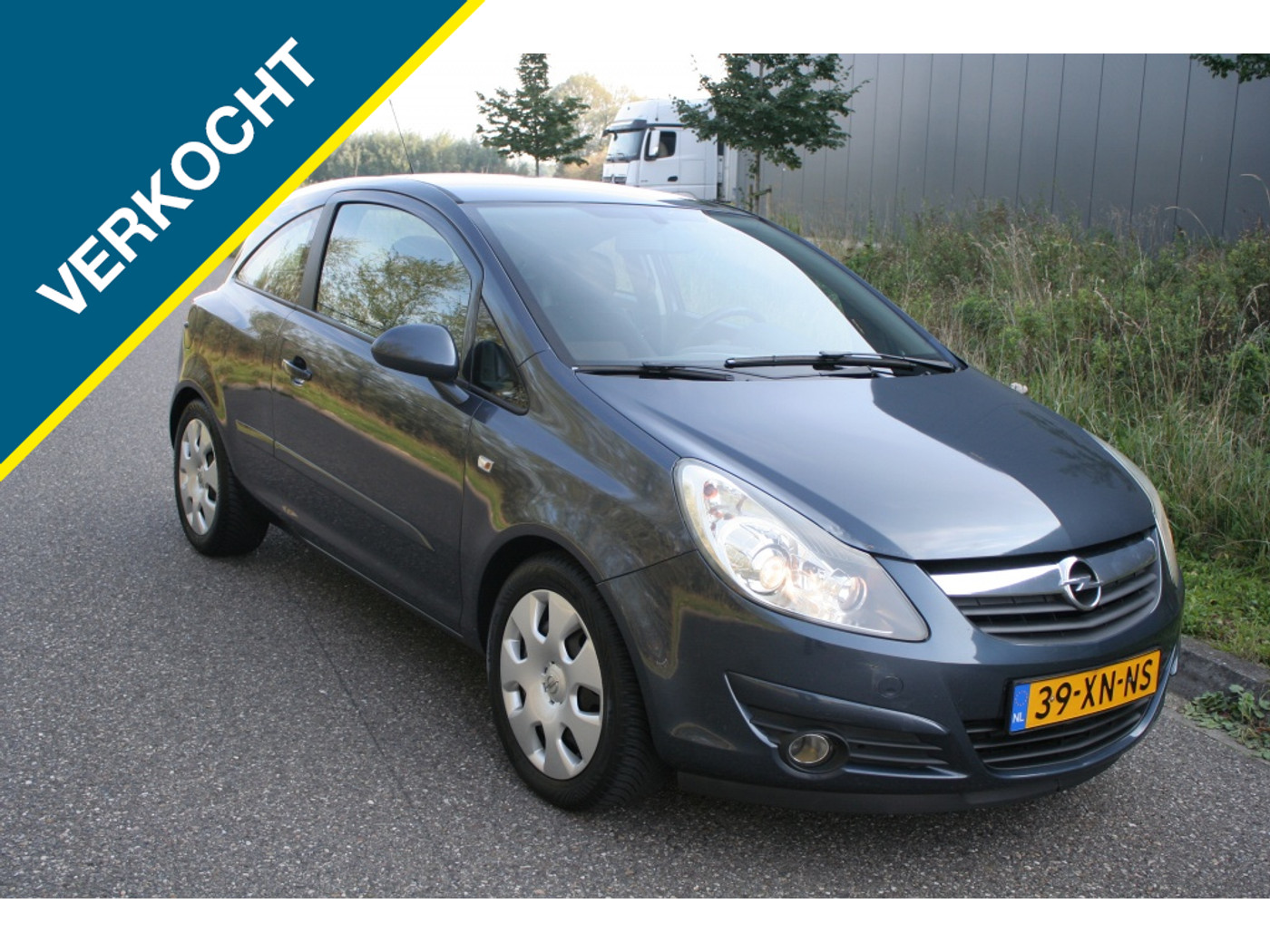 Opel Corsa 1.4-16V Sport 2007 - voorkant