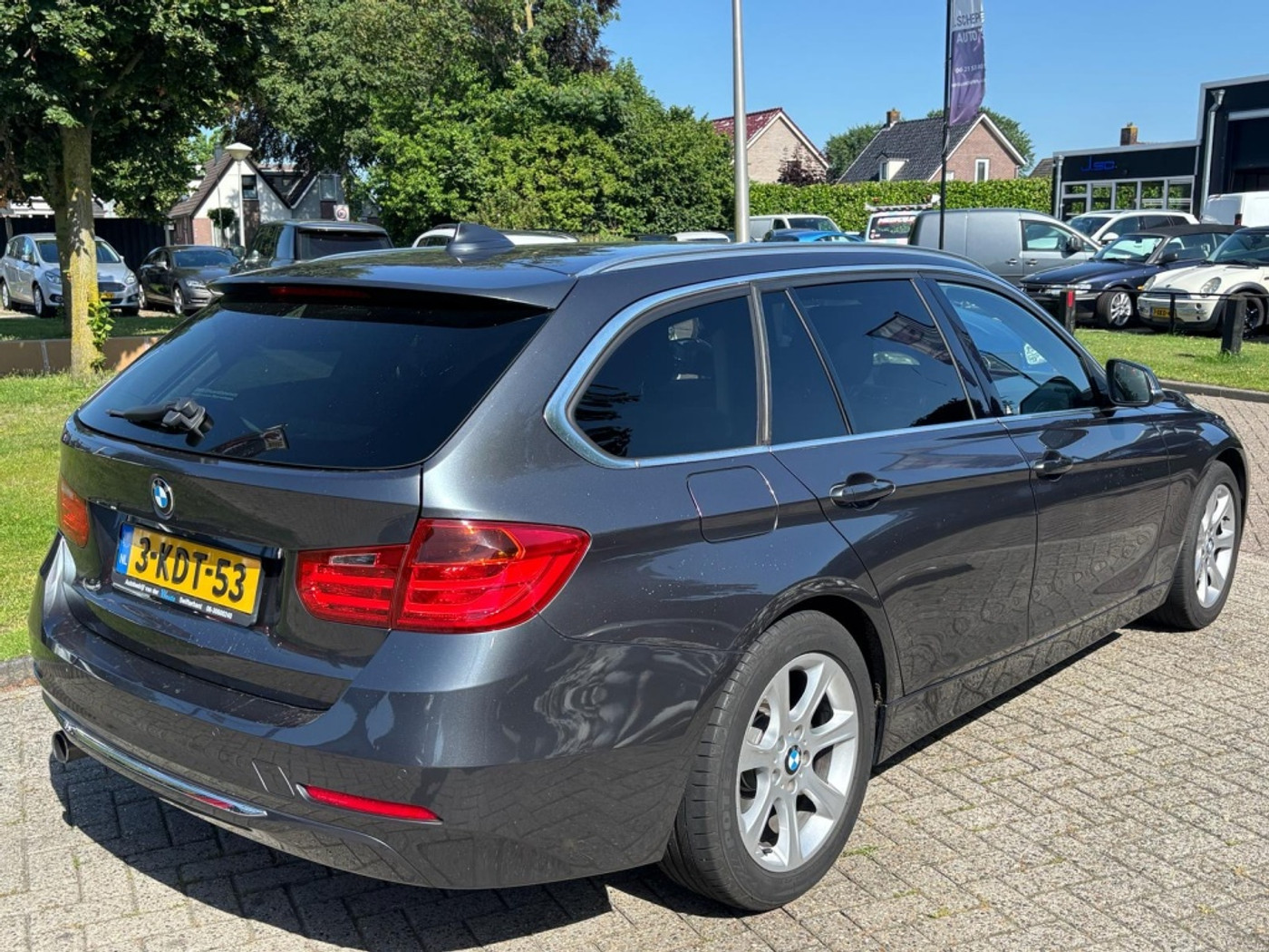 Foto van BMW 320i