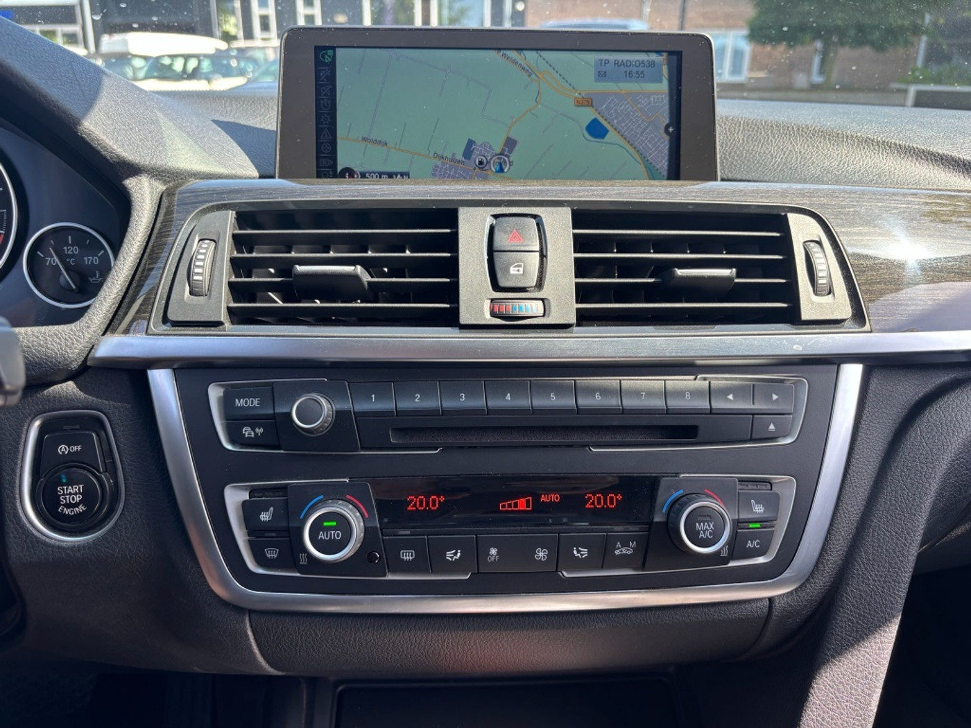 Foto van BMW 320i