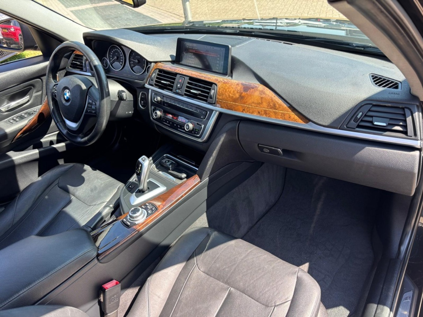 Foto van BMW 320i