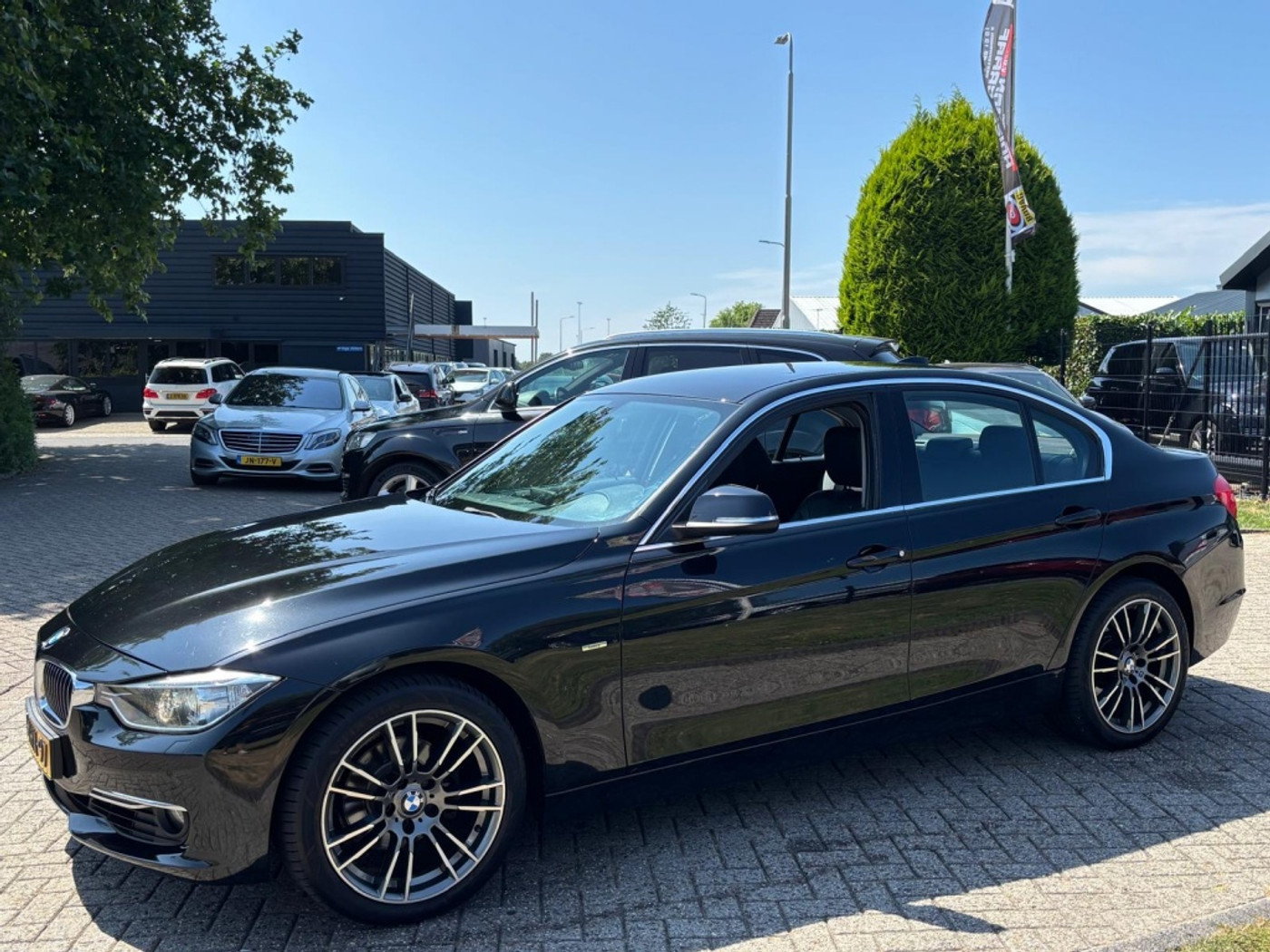 Foto van BMW 320i