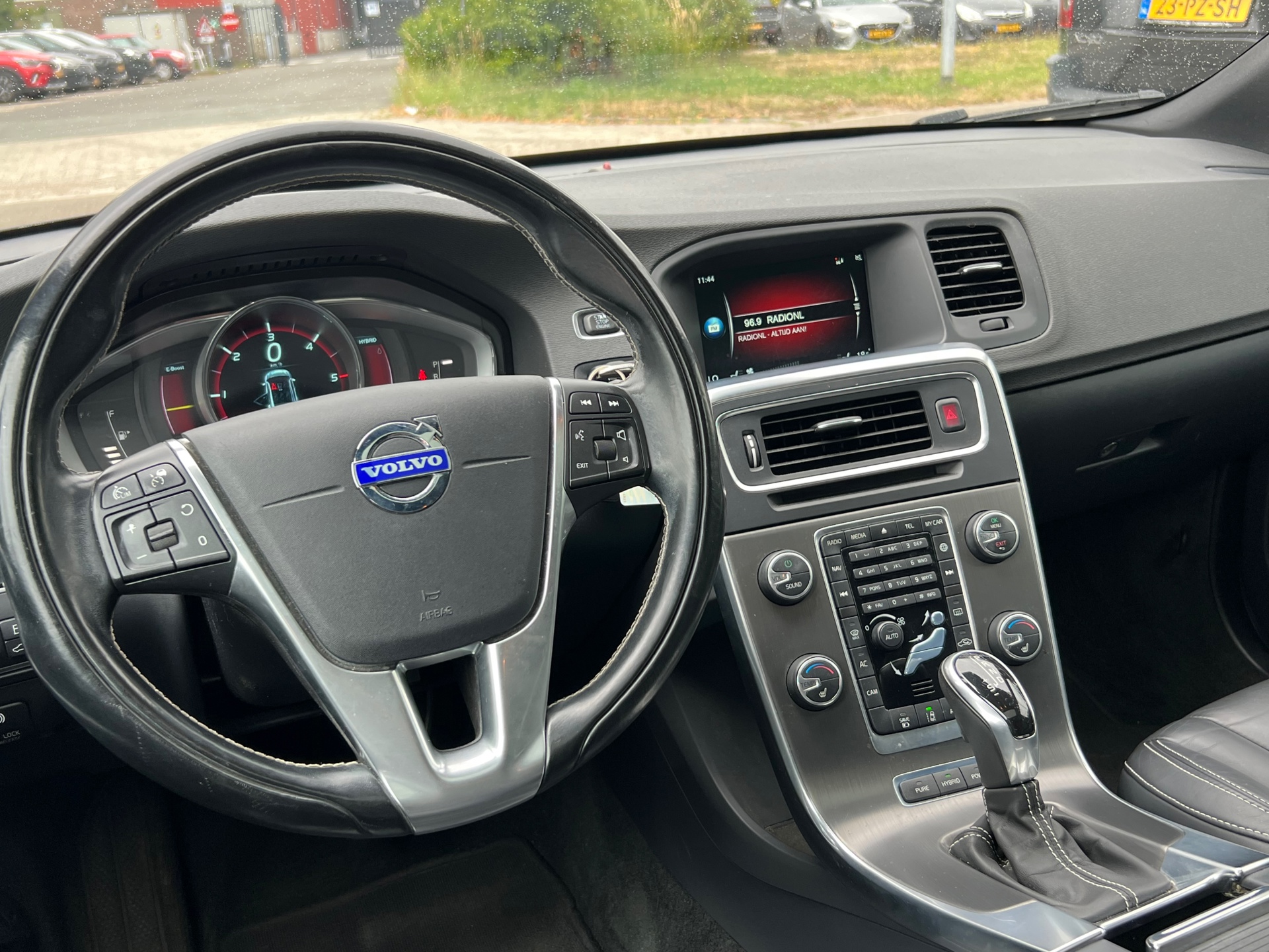 Foto van Volvo V60 Plug In Hybrid