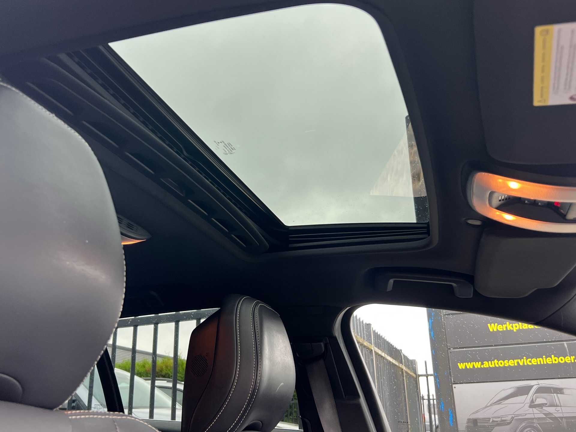 Foto van Volvo V60 Plug In Hybrid