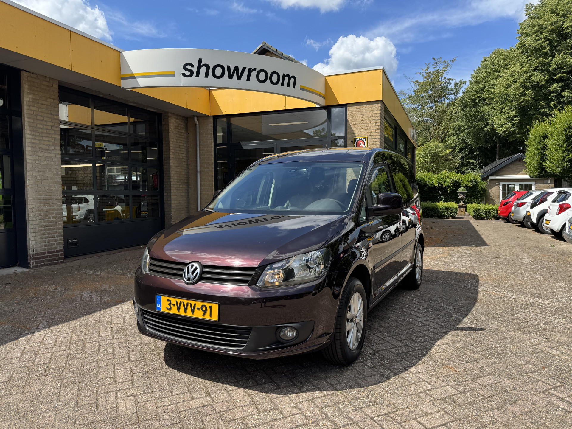 Volkswagen Caddy 1.6 TDI 102PK Airco Navi Schuifdeur 2012 - voorkant