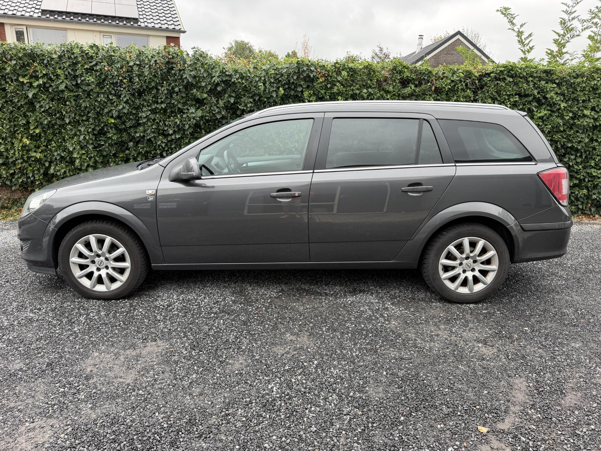 Foto van Opel Astra Station Wagon