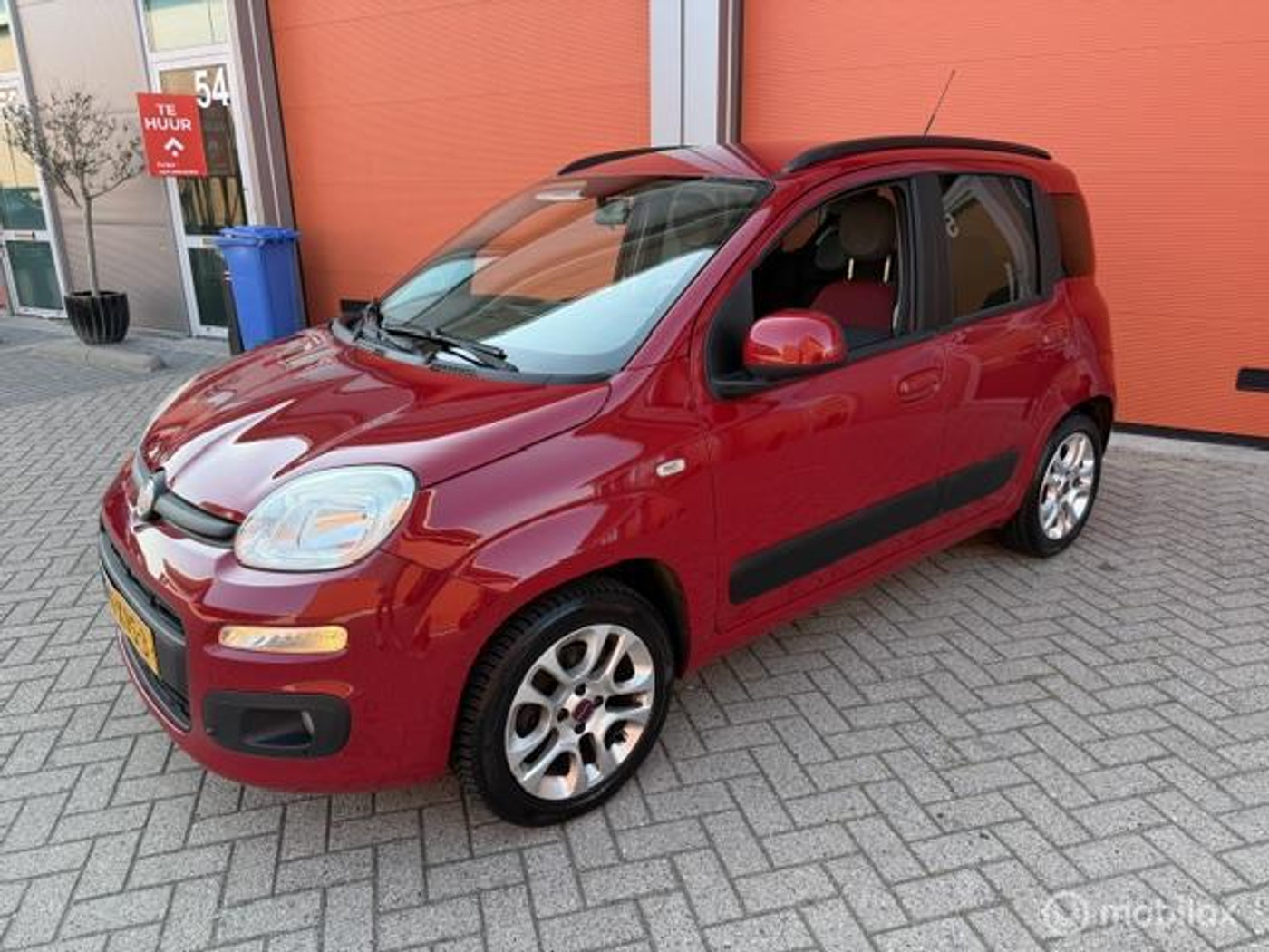 Fiat Panda 0.9 TwinAir Lounge 101.000 KM NAP-AIRCO-APK 04-27 2012 - voorkant