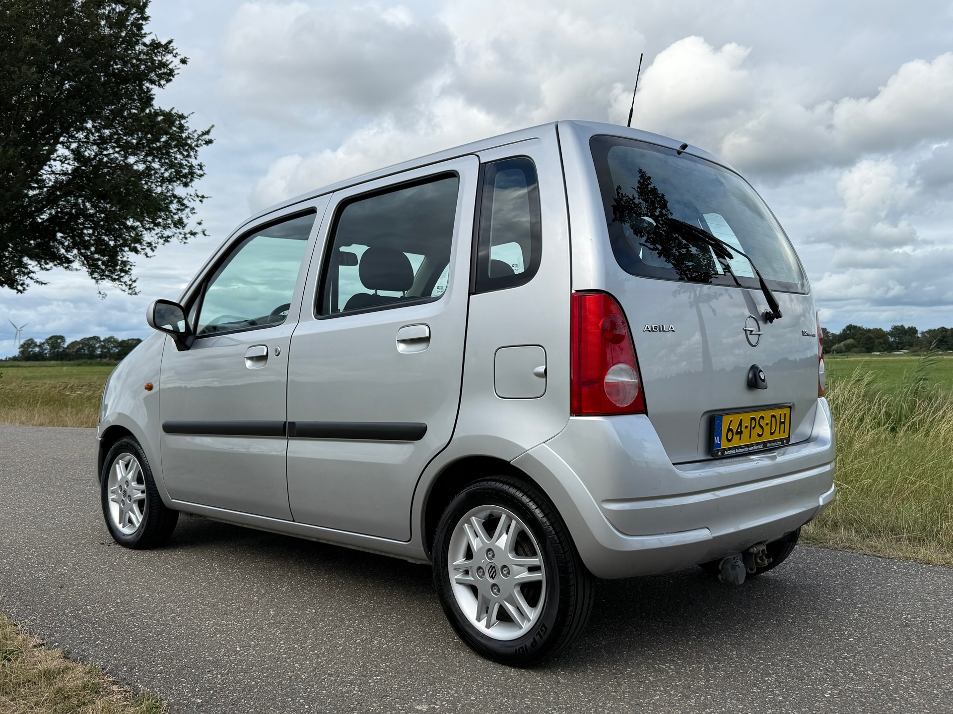 Foto van Opel Agila