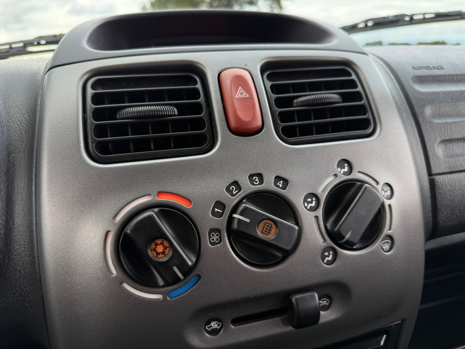 Foto van Opel Agila