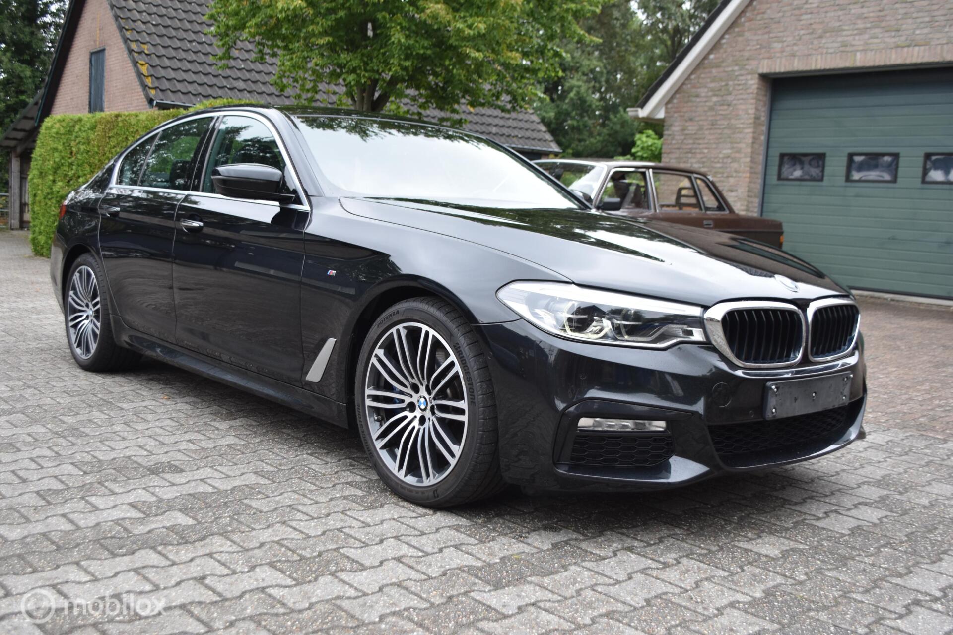 BMW 530d 530d High Executive 2018 - voorkant