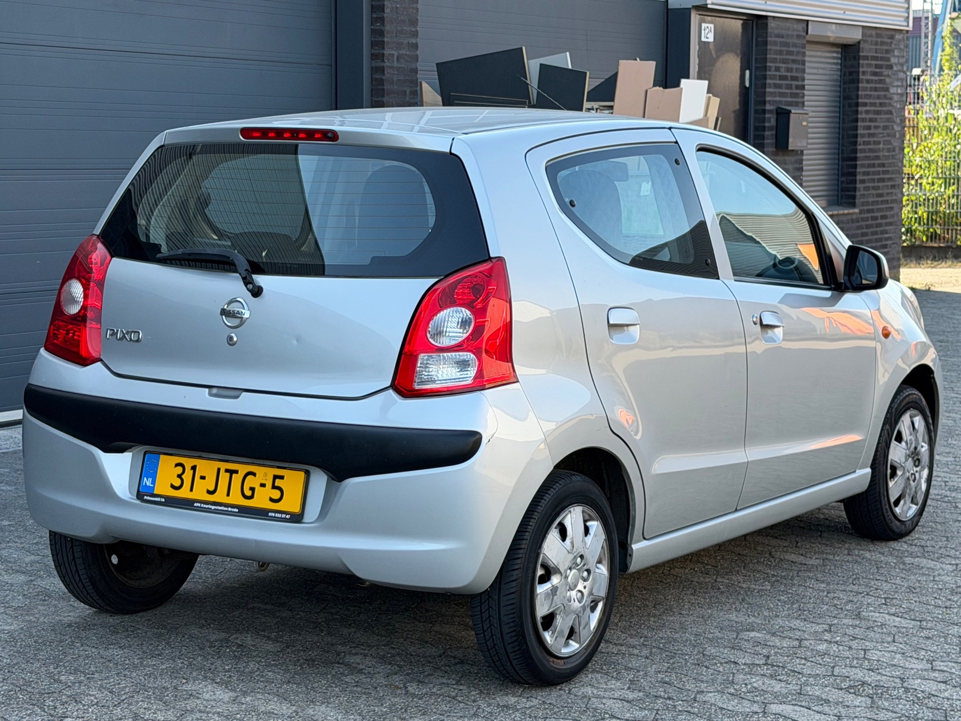 Foto van Nissan Pixo