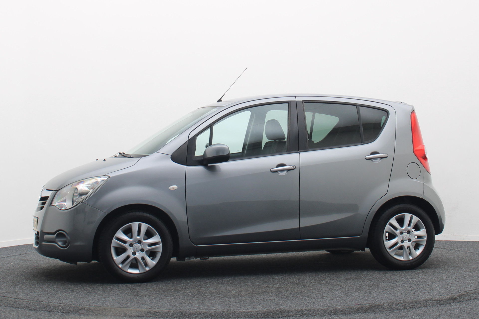 Foto van Opel Agila