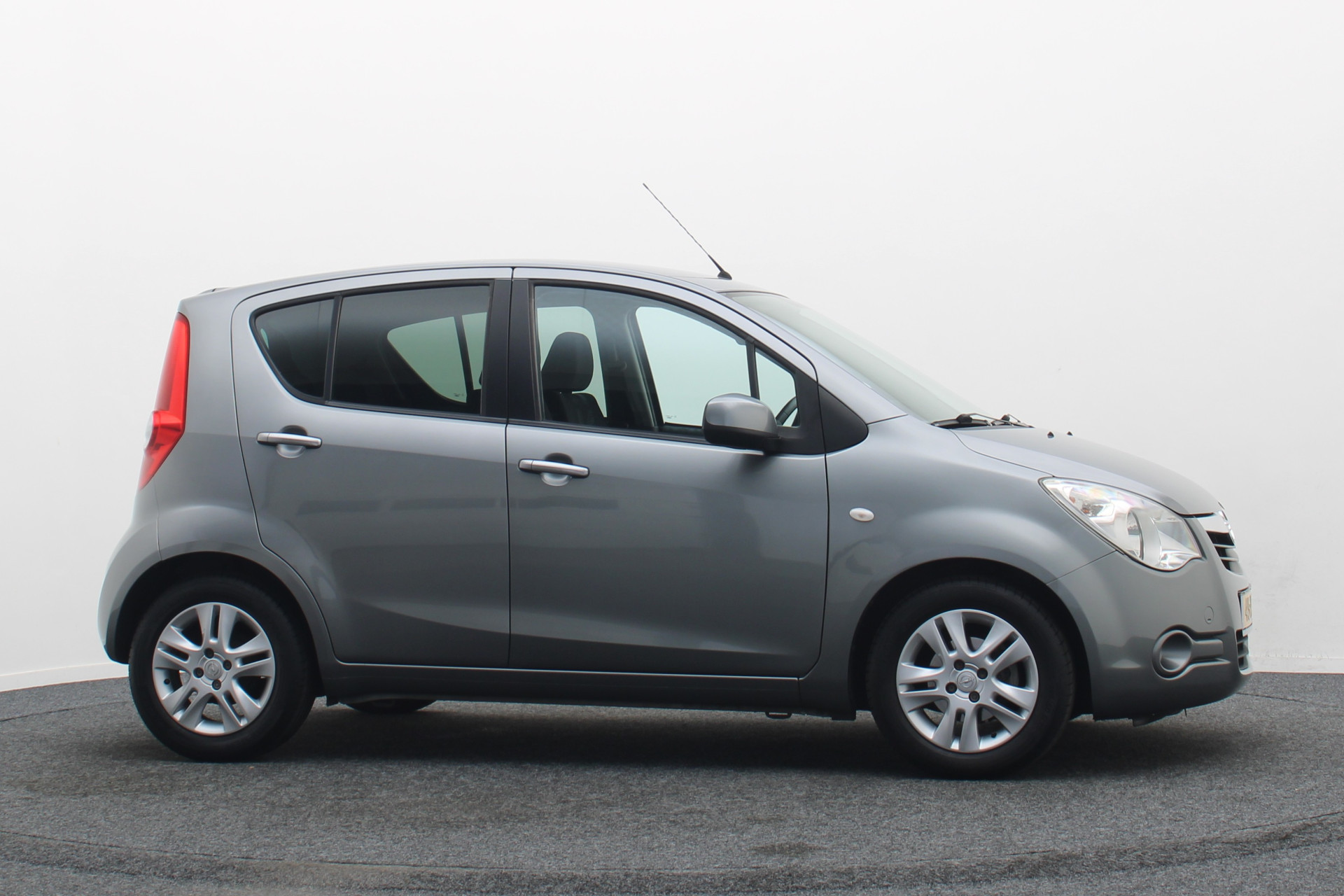 Foto van Opel Agila