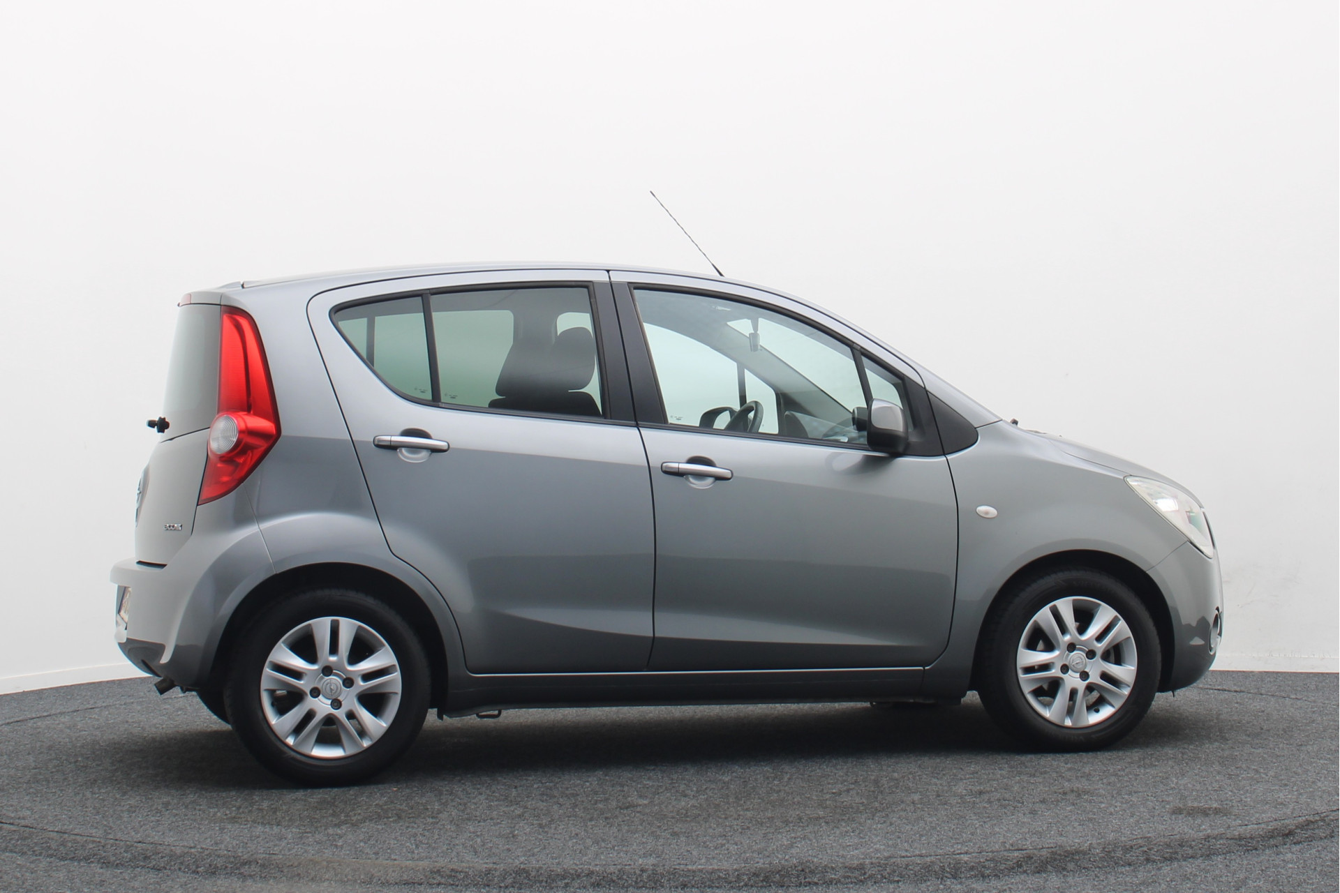 Foto van Opel Agila