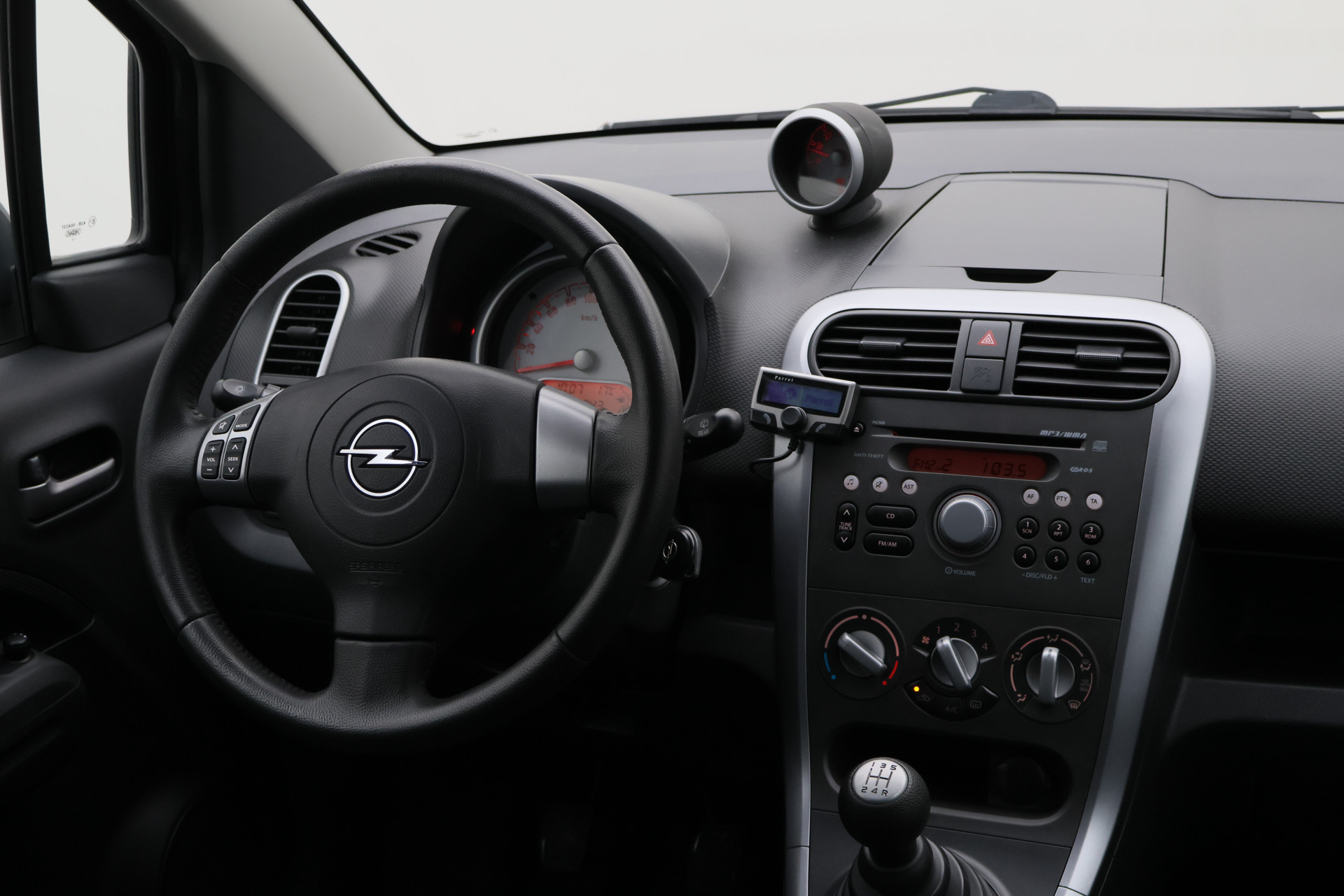 Foto van Opel Agila