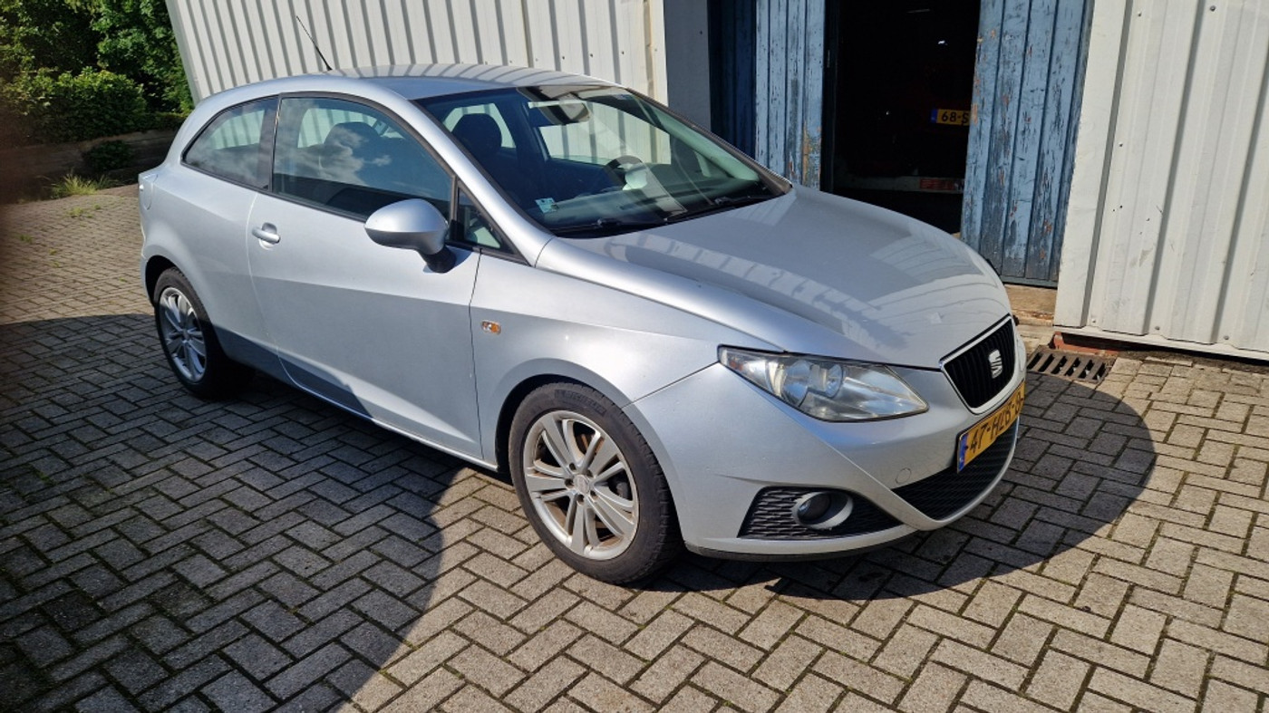 Seat Ibiza 1.4 Stylance 2009 - voorkant