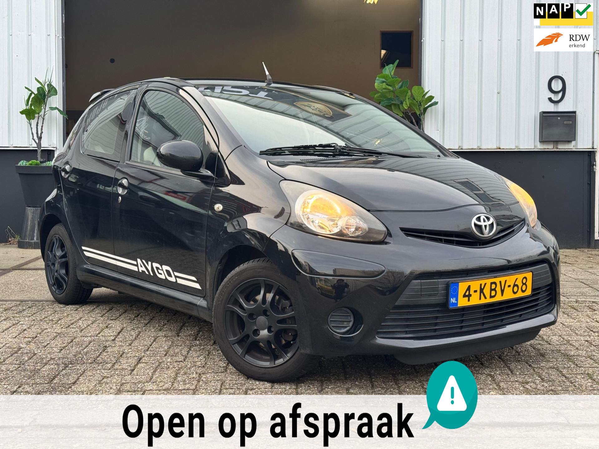Toyota Aygo 1.0|VVT-i|AIRCO|ELEK.RAMEN|SPORT UITLAAT|APK|2013| 2013 - voorkant