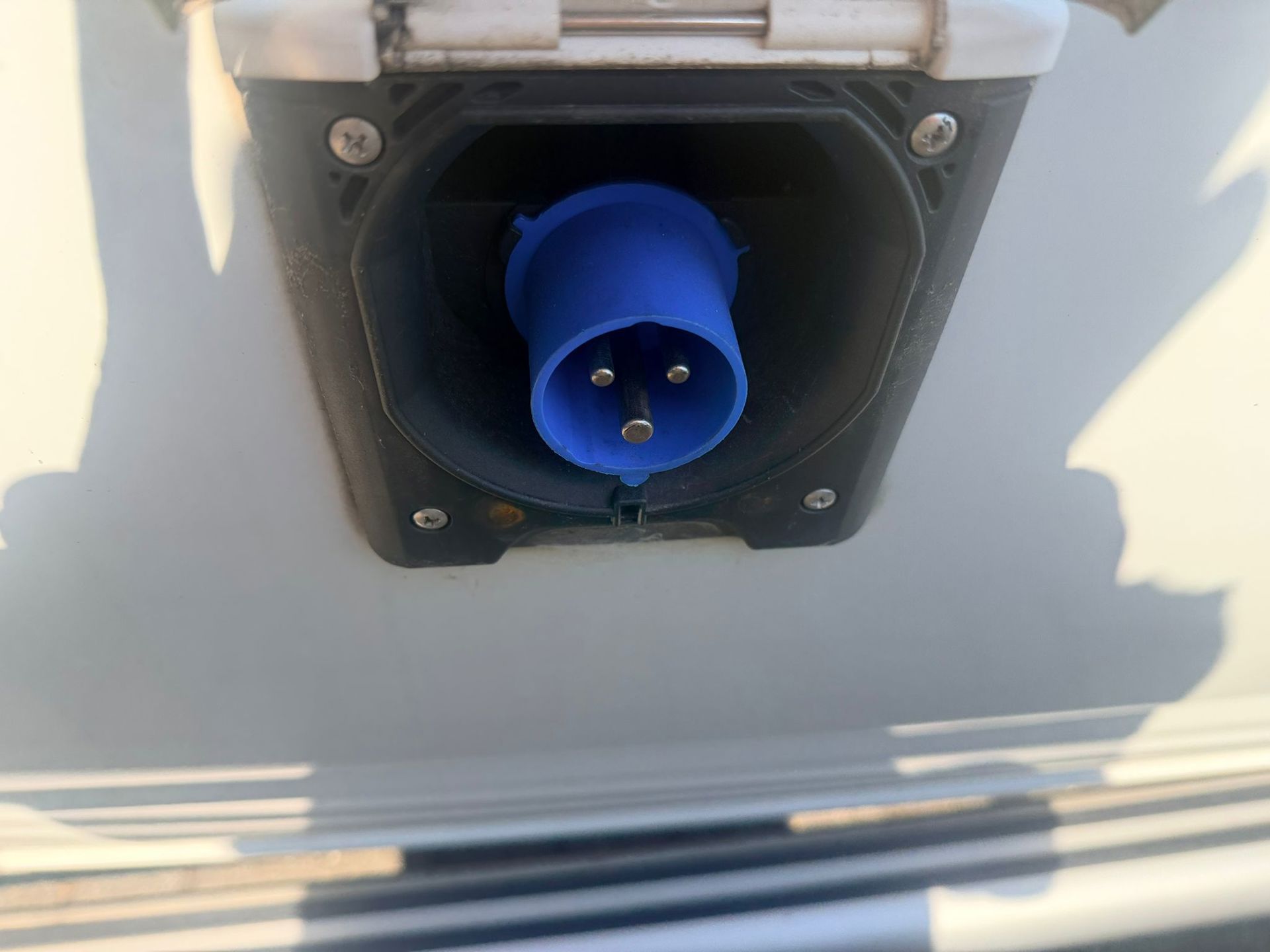 Foto van Volkswagen Transporter Bestel 1,0 Tdi 75 KW