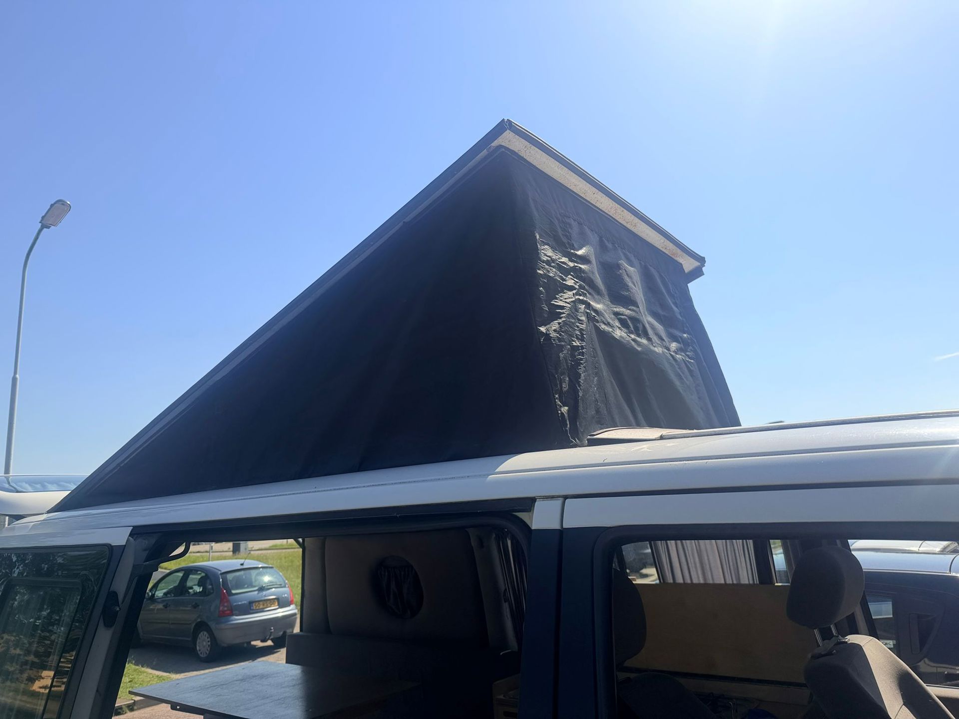 Foto van Volkswagen Transporter Bestel 1,0 Tdi 75 KW