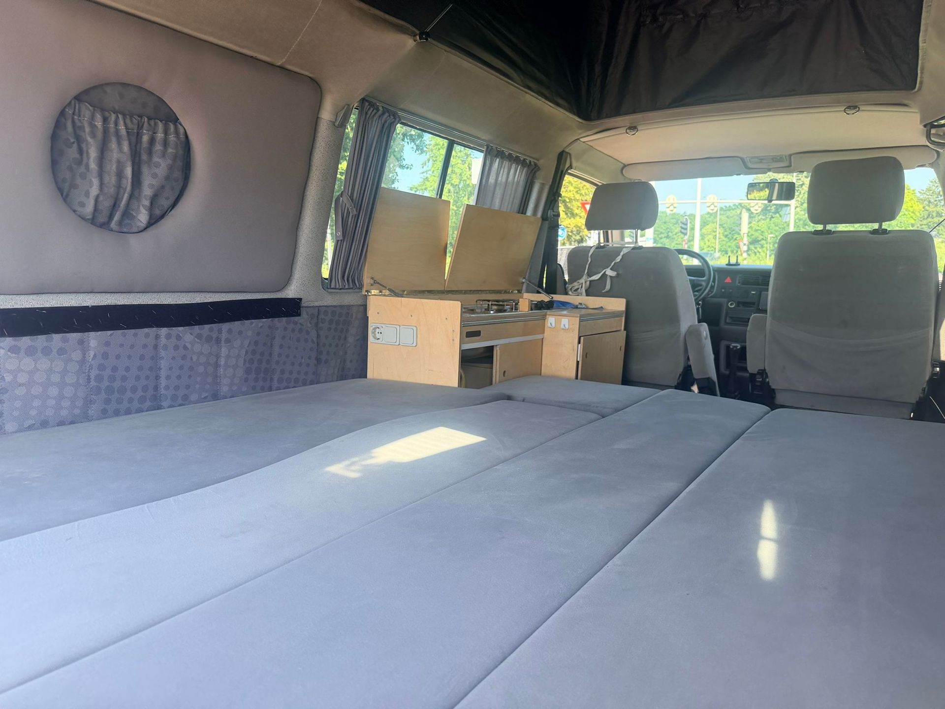 Foto van Volkswagen Transporter Bestel 1,0 Tdi 75 KW