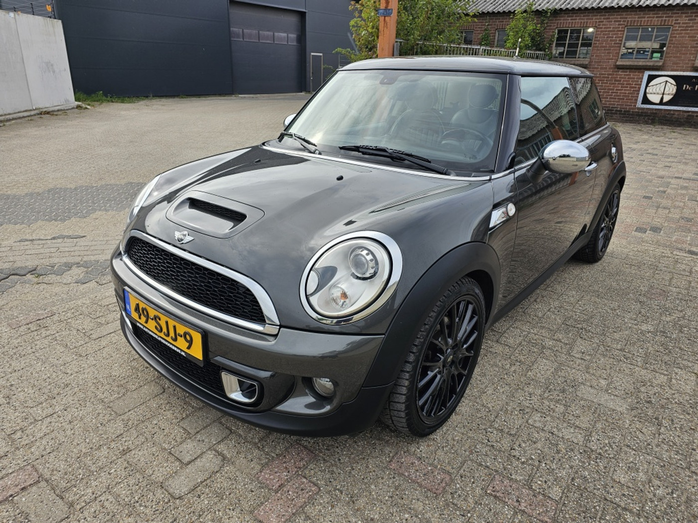 Mini Cooper S 1.6 Cooper S 10yII Apk,Navi,Nap,Leder,Automaat 2011 - voorkant